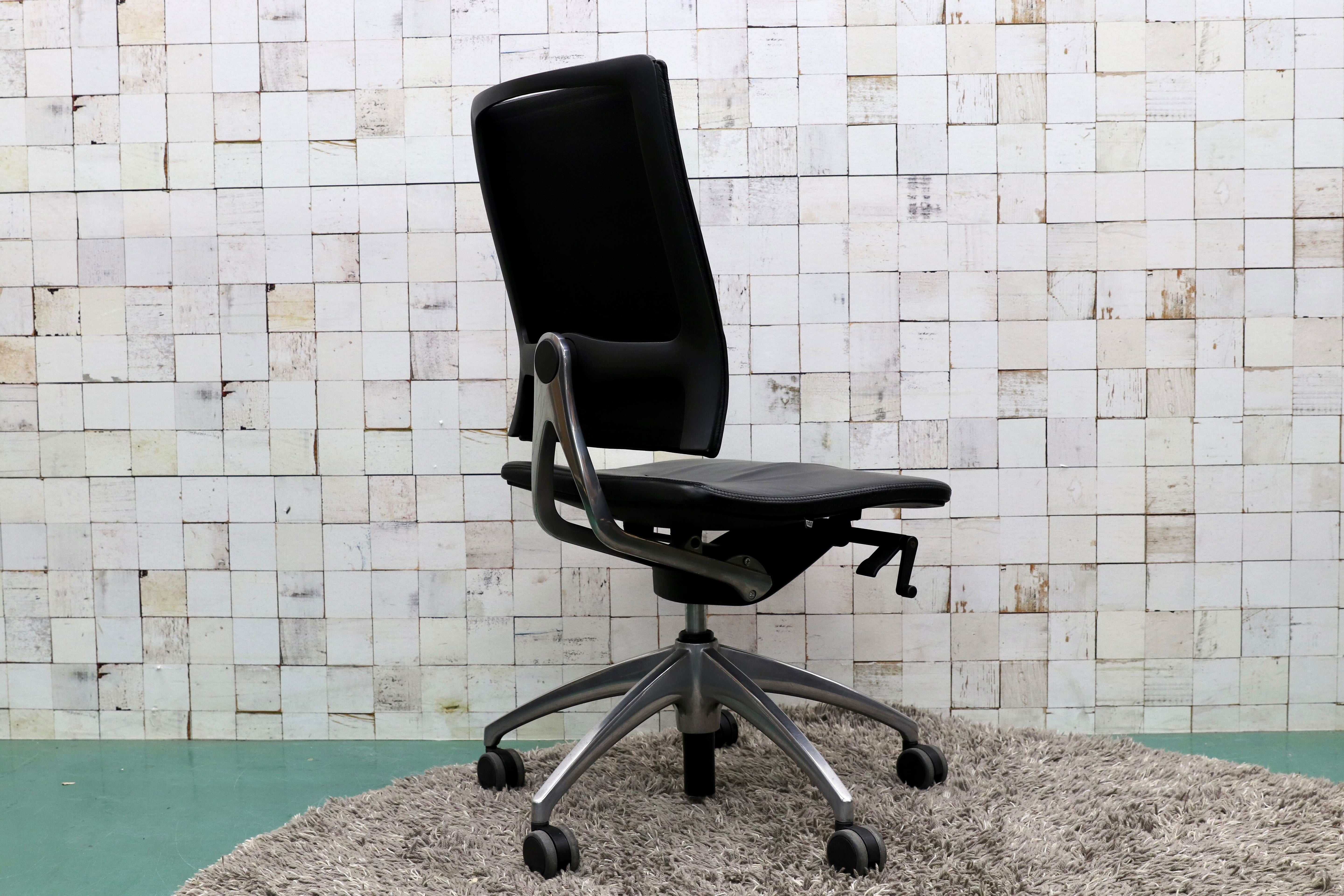 GMGF56E○sedus / セダス OPEN UP オープンアップ デスクチェア アームレス 本革 黒 書斎椅子 オフィスチェア ドイツ ヤマギワ 約30万