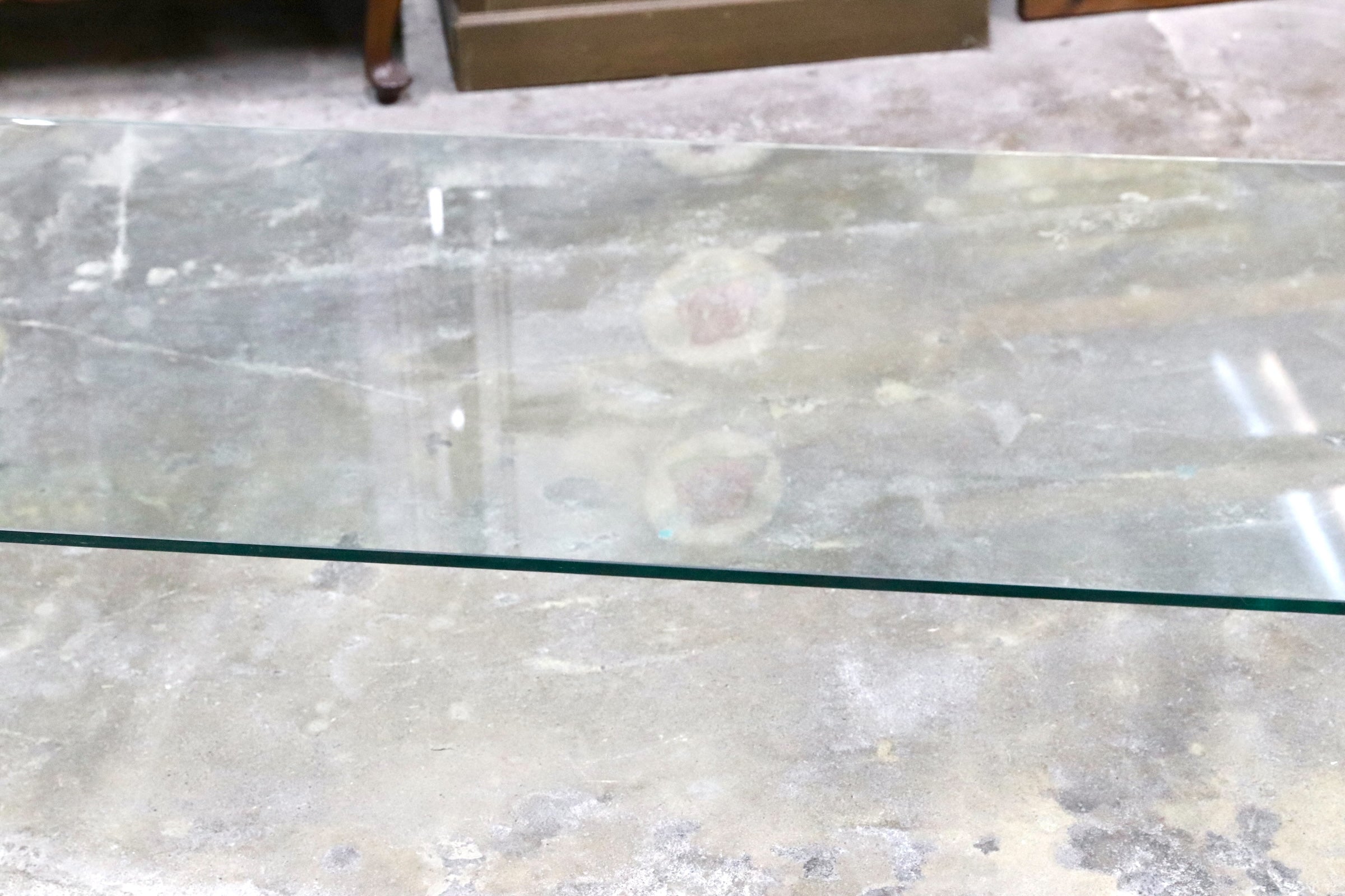 GMHK0095○IDC大塚家具 Continental Furniture / コンチネンタルファニチャー SATURN サターン ガラス リビングテーブル 展示品