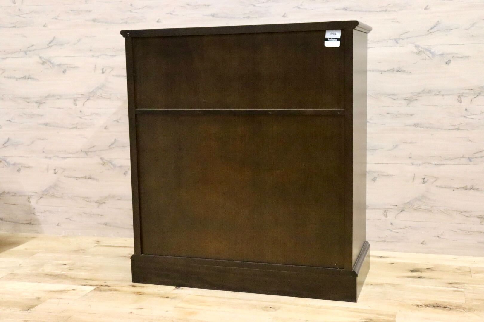 GMHS318○karimoku / カリモク キャビネット サイドボード 飾り棚 チェスト 収納家具 アンティーク調 国産家具 ダークブラウン