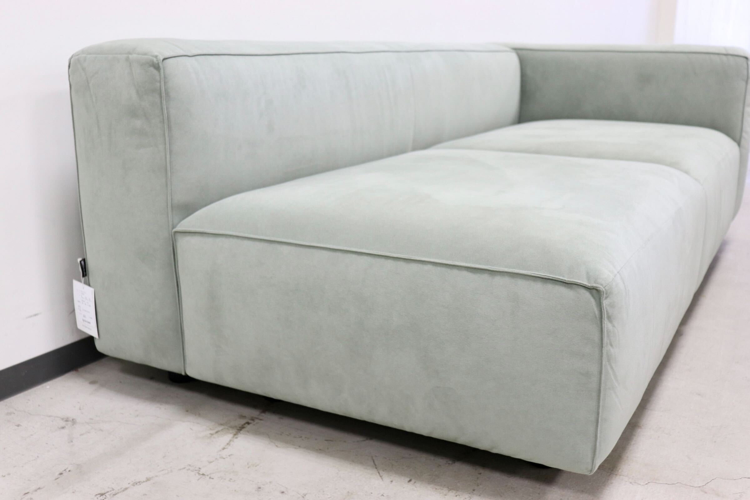 GMGK106○ligne roset / リーンロゼ ROSETNils2 ロゼニルス 3人掛けソファ トリプルソファ 右片肘 ファブリック モダン 定価約83万 展示品