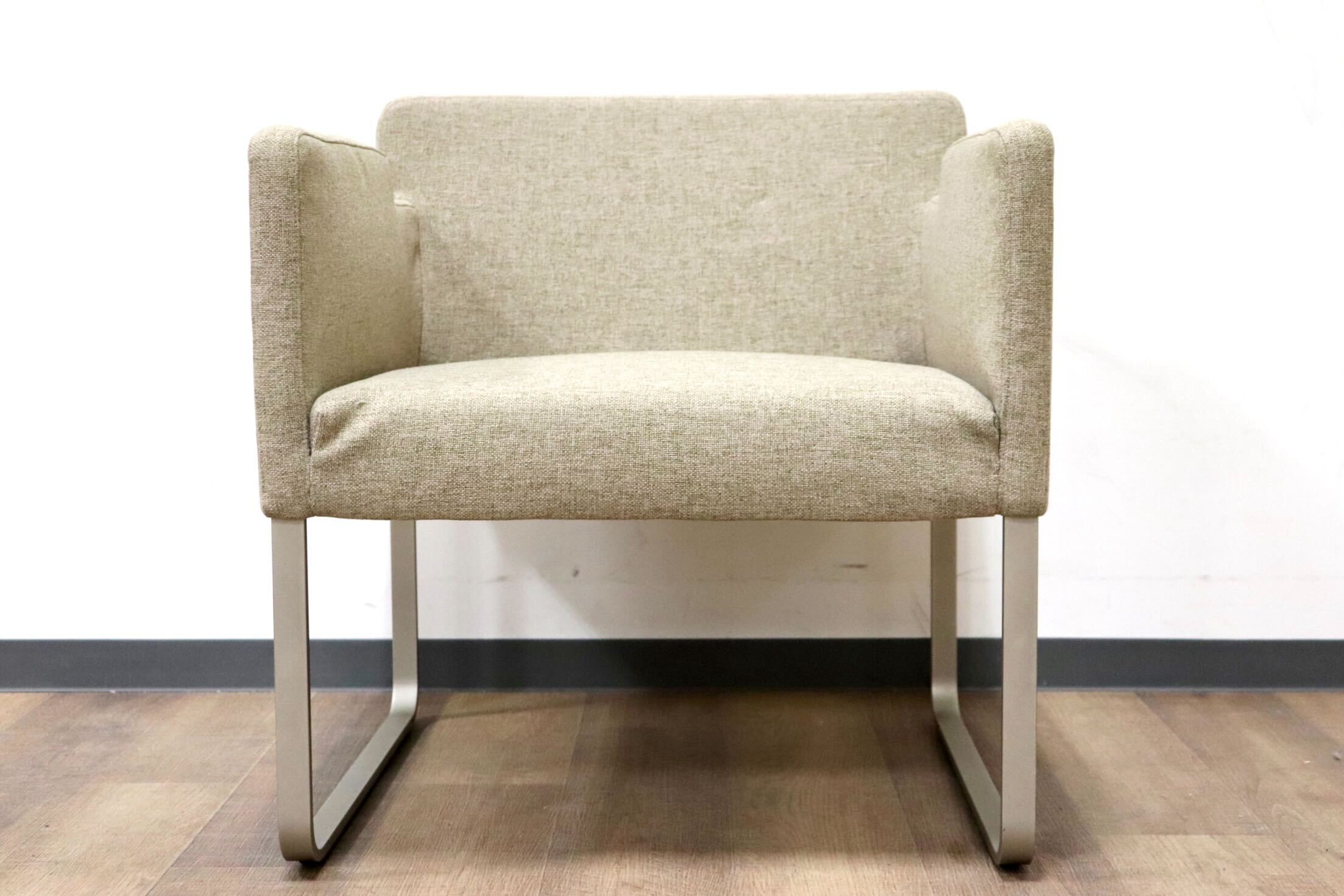 GMGH384○arflex / アルフレックス PALA ダイニングチェア サイドチェア アームチェア ファブリック 植木莞爾 モダン 定価約15万 展示品