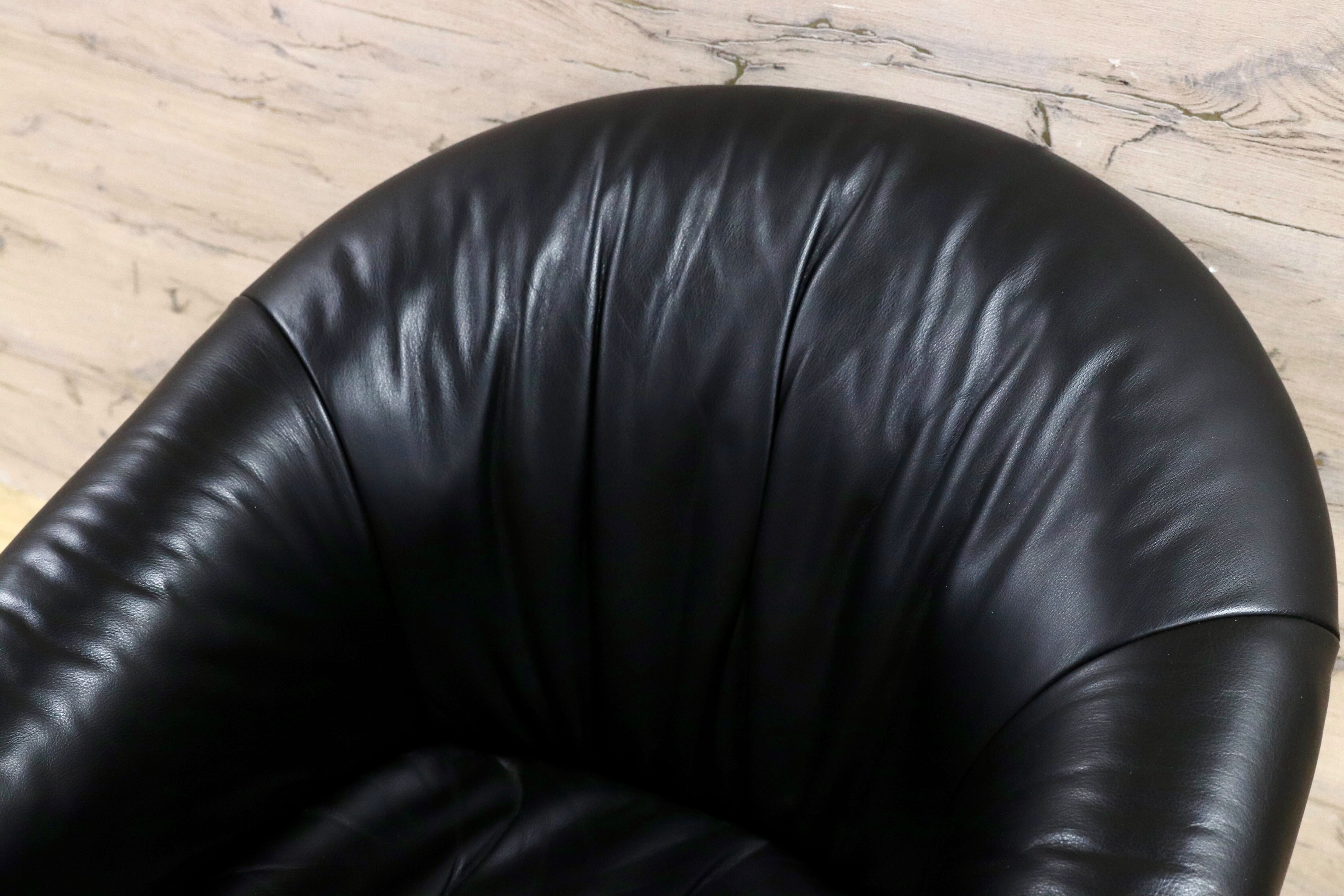 GMHN385J○HUKLA / フクラ 1人掛けソファ ラウンジチェア パーソナルチェア 黒 総革 IDC大塚家具 デザイナーズ ドイツ 約23万