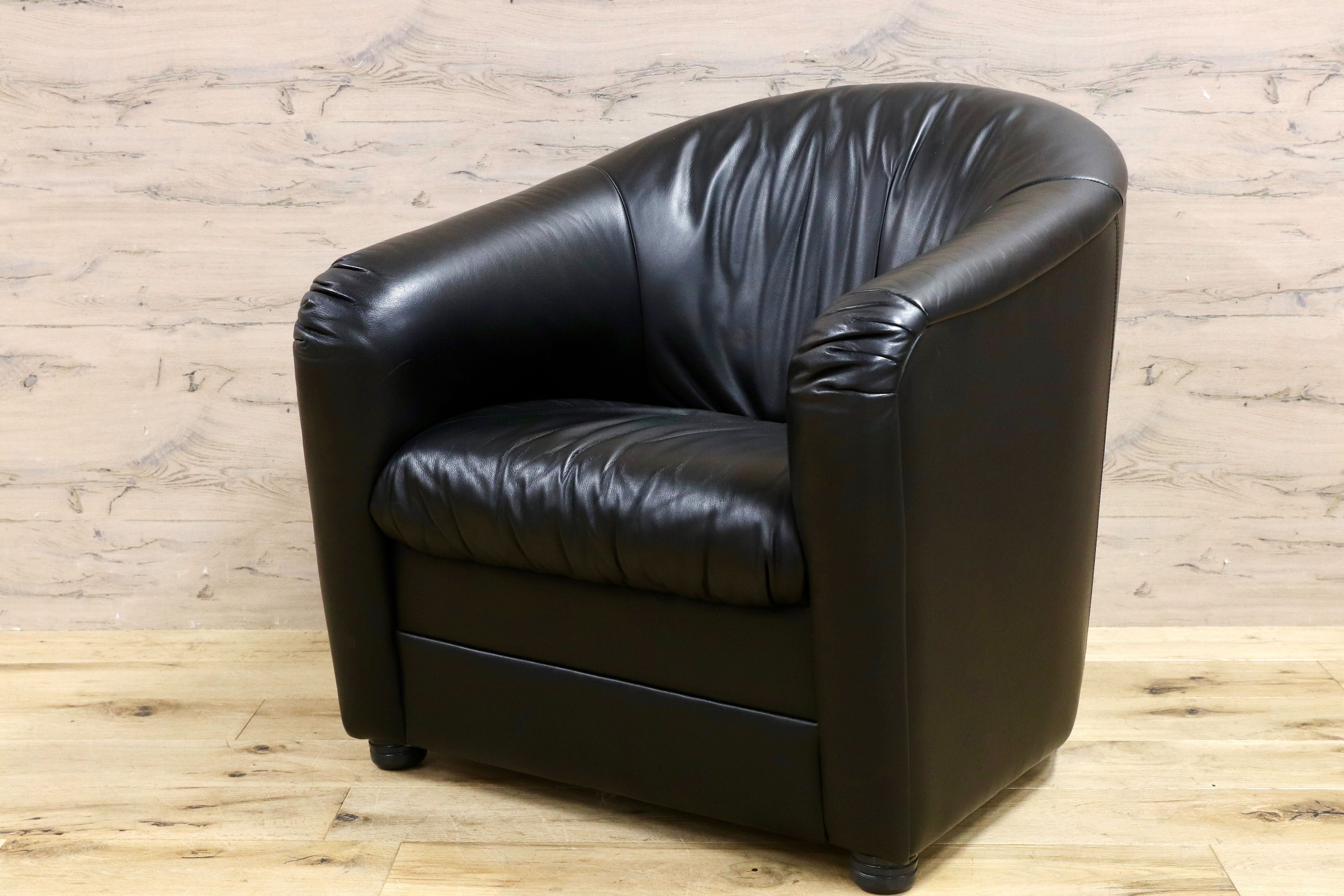 GMHN385K○HUKLA / フクラ 1人掛けソファ ラウンジチェア パーソナルチェア 黒 総革 IDC大塚家具 デザイナーズ ドイツ 約23万