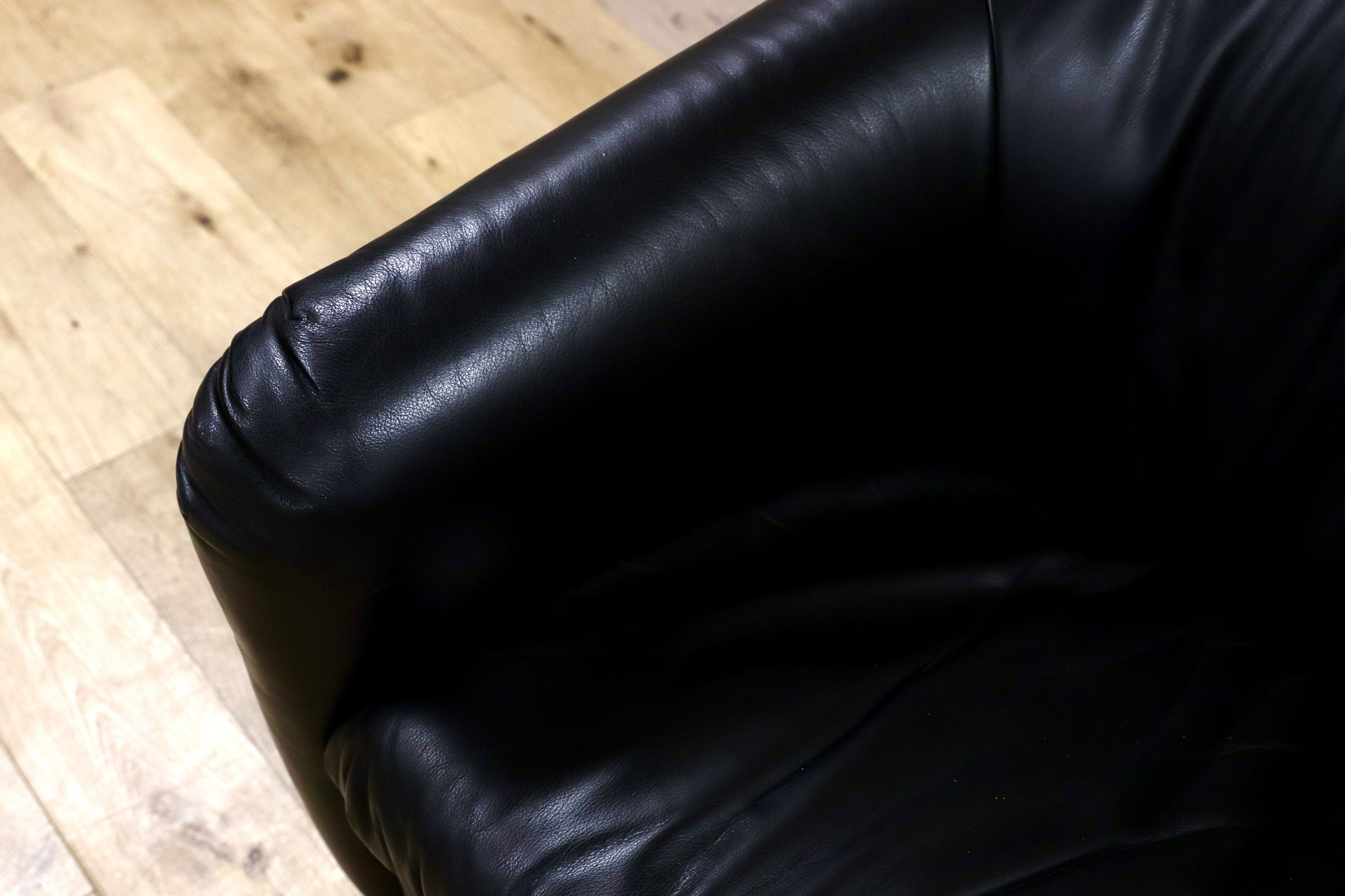 GMHN385K○HUKLA / フクラ 1人掛けソファ ラウンジチェア パーソナルチェア 黒 総革 IDC大塚家具 デザイナーズ ドイツ 約23万