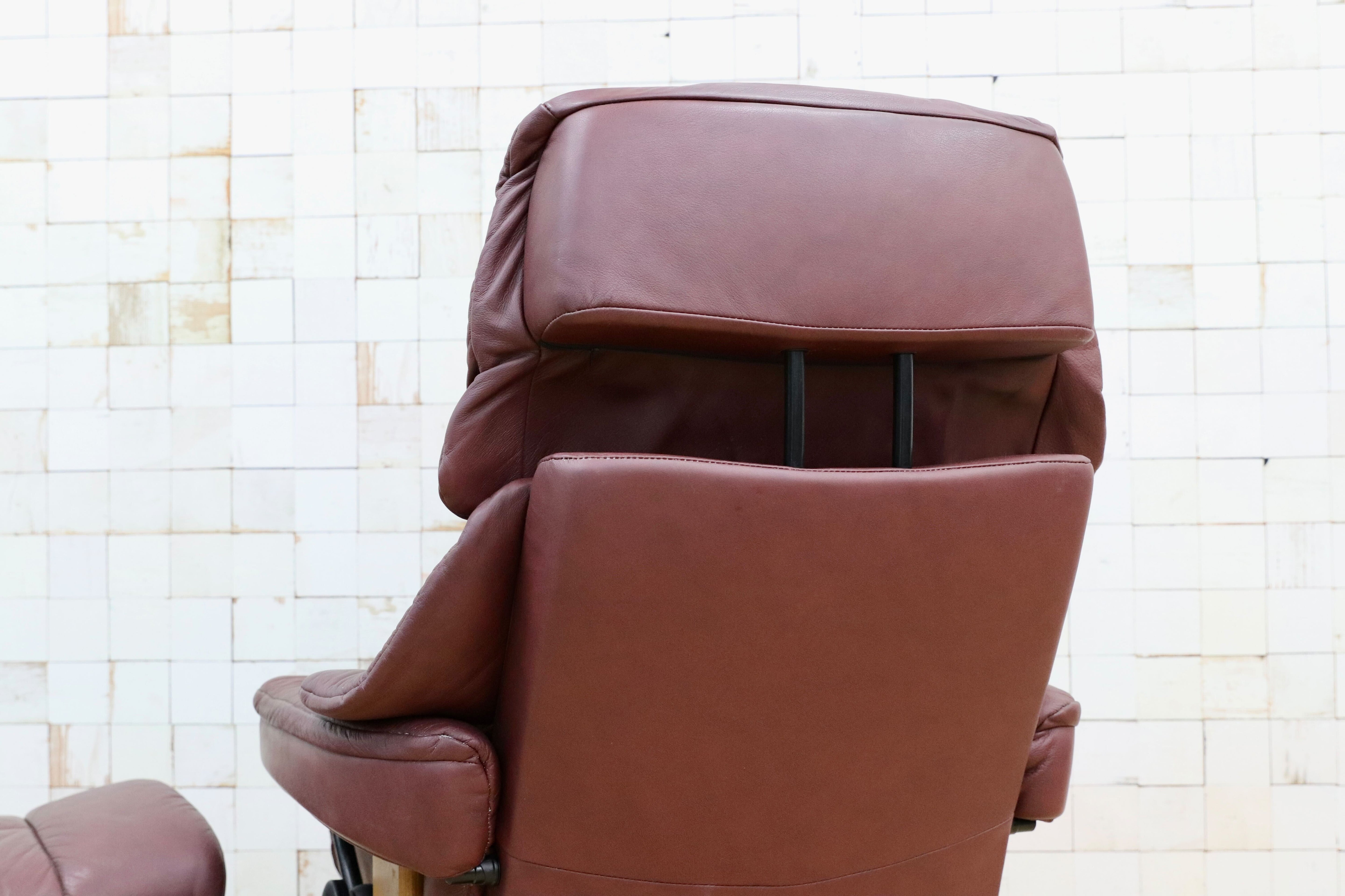 GMIK283○EKORNES / エコーネス ストレスレスレノ RENO パーソナルチェア リクライニングチェア 本革 北欧 ノルウェー 臙脂色 椅子