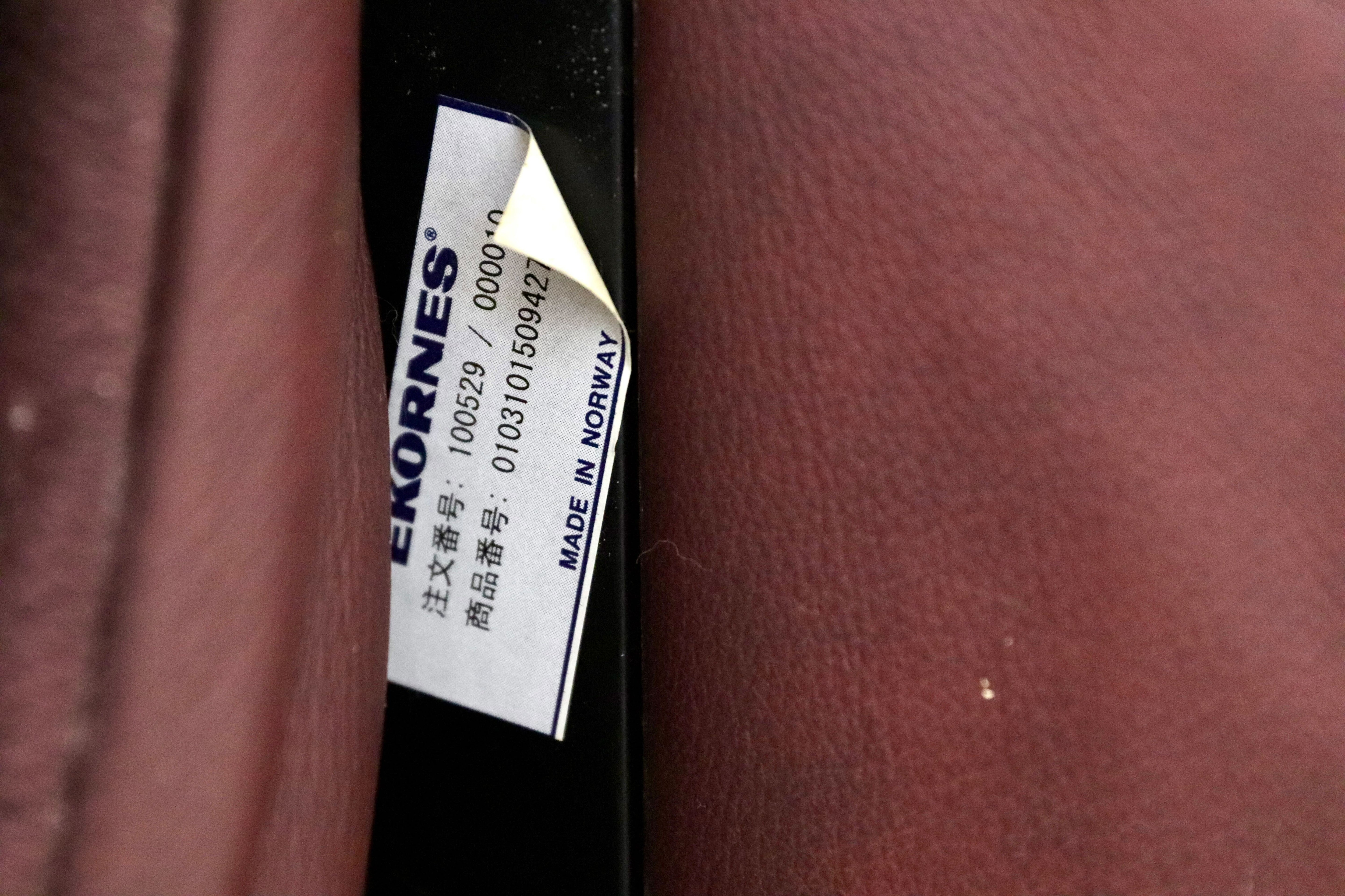 GMIK283○EKORNES / エコーネス ストレスレスレノ RENO パーソナルチェア リクライニングチェア 本革 北欧 ノルウェー 臙脂色 椅子