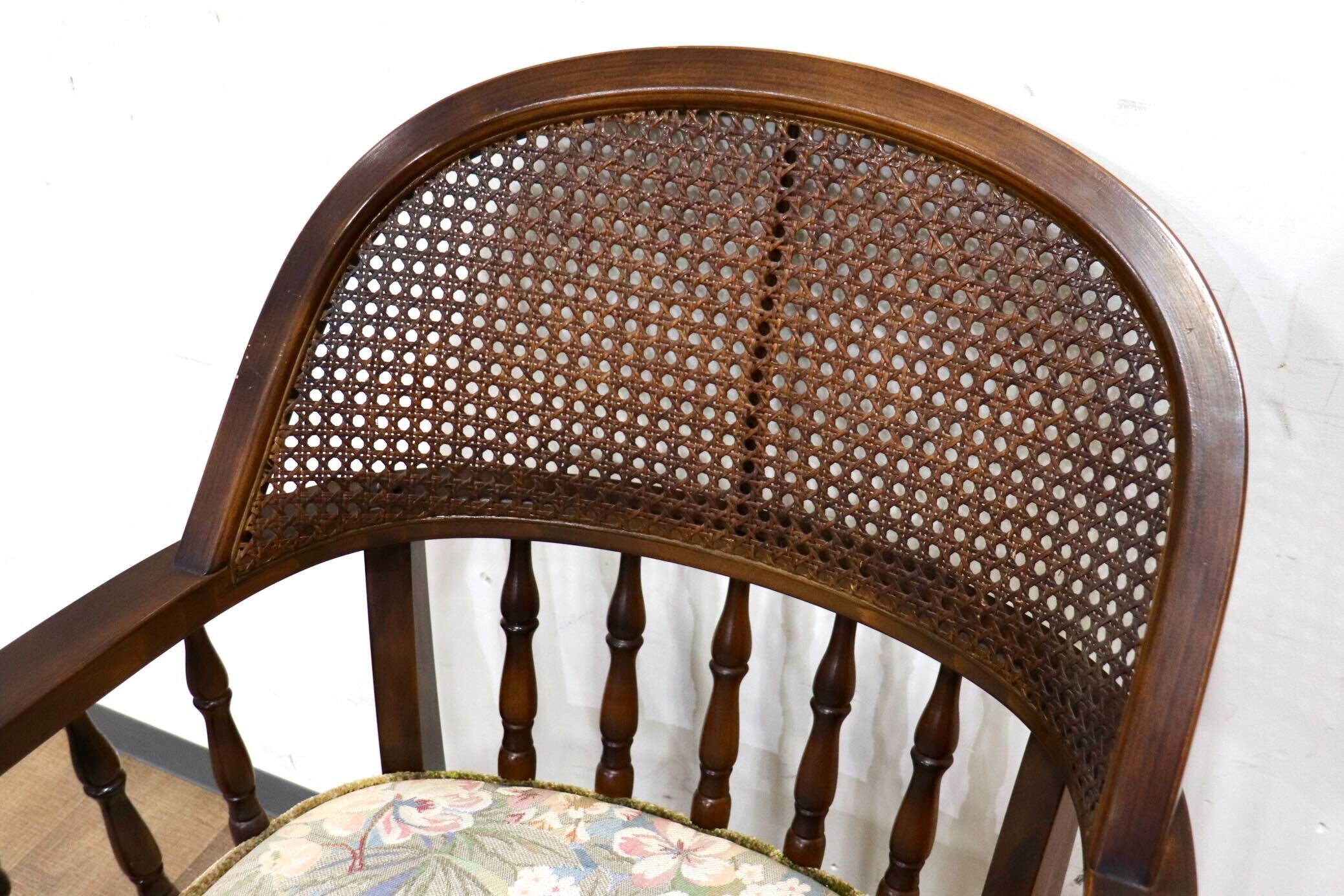 GMHH415B○karimoku / カリモク コロニアル アームチェア 椅子 ラウンジチェア シングルソファ ラタン 国産家具 レトロ ヴィンテージ