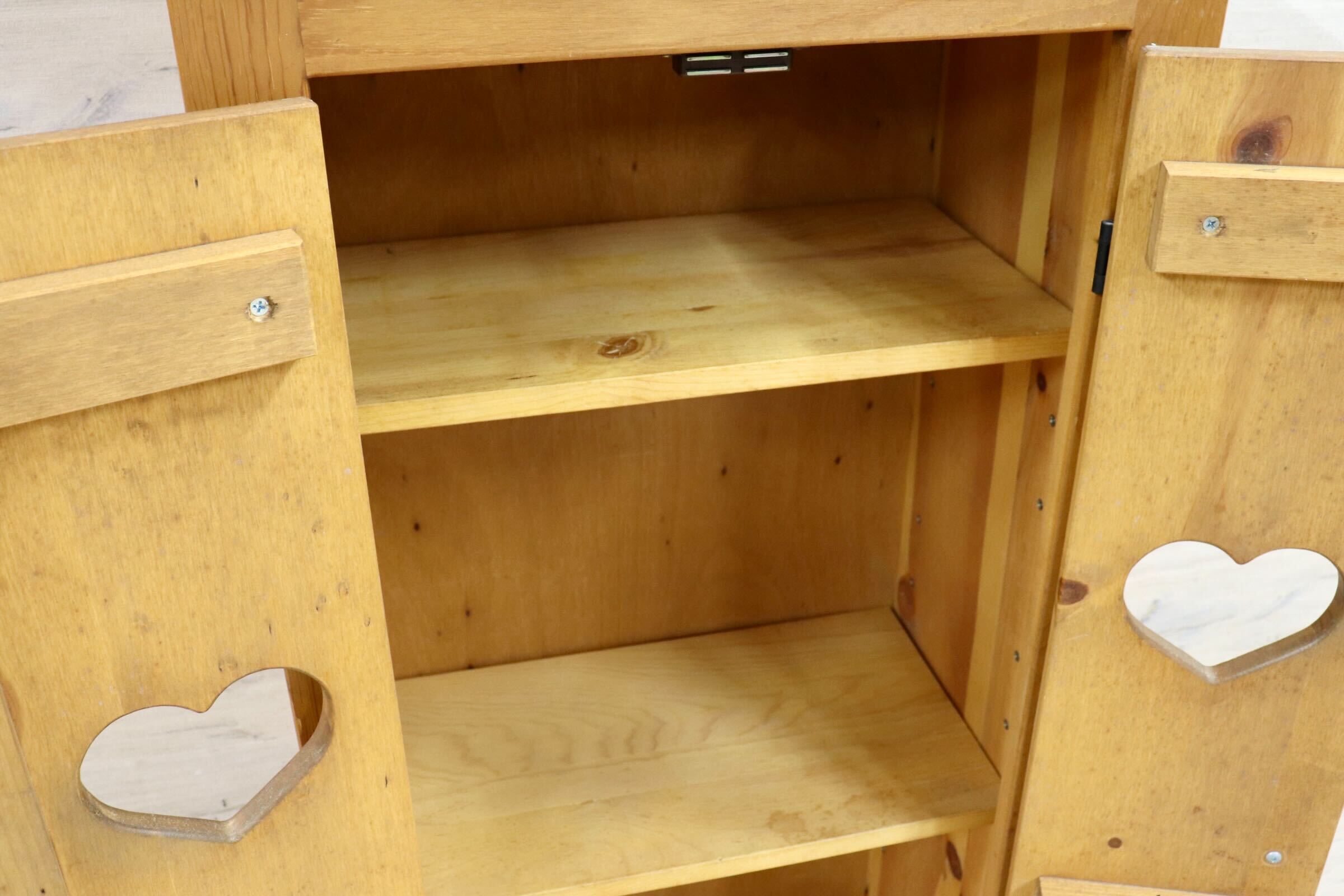 GMIH267○カントリー調 キャビネット 飾り棚 収納 ハート パイン材 ナチュラル カントリー