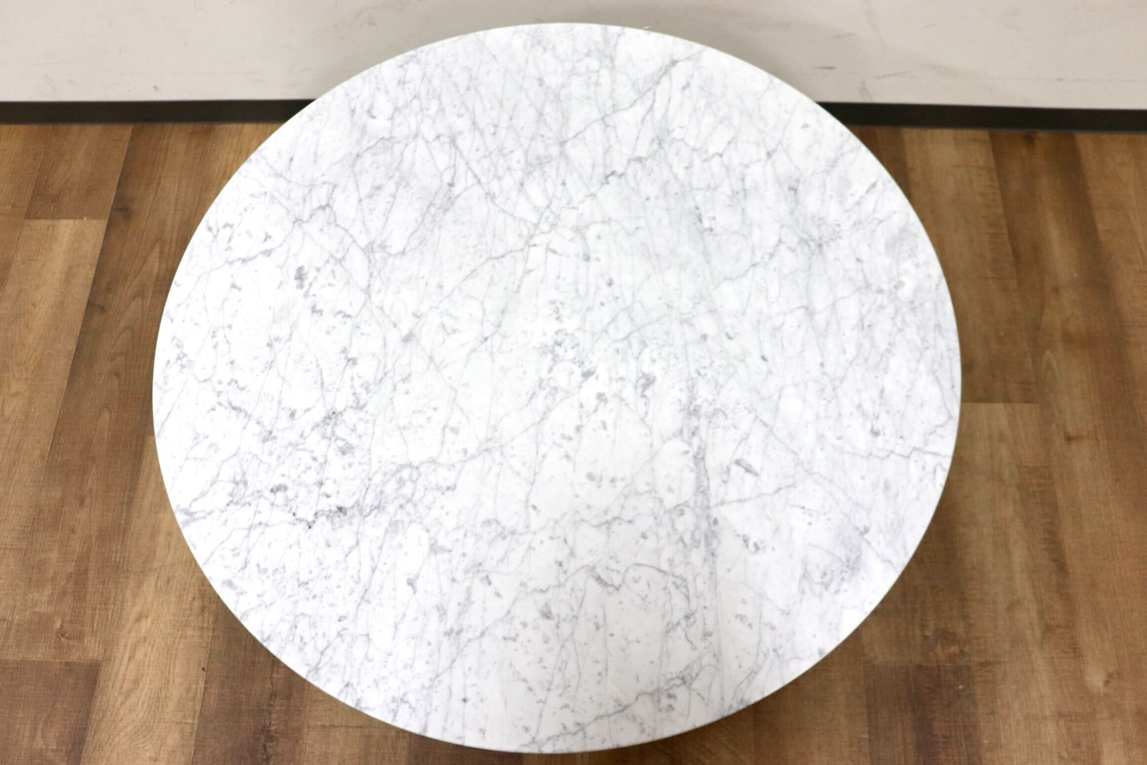 GMGH384A○IDC大塚家具 天然石 大理石 センターテーブル ラウンドテーブル ホワイトカラーラ イタリア製 定価26.8万 美品※発送不可