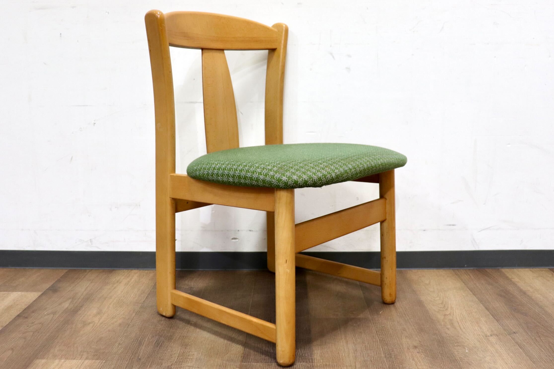 GMHH429A○karimoku / カリモク ダイニングチェア アームレスチェア 椅子 ファブリック カントリー モダン レトロ グリーン 国産家具