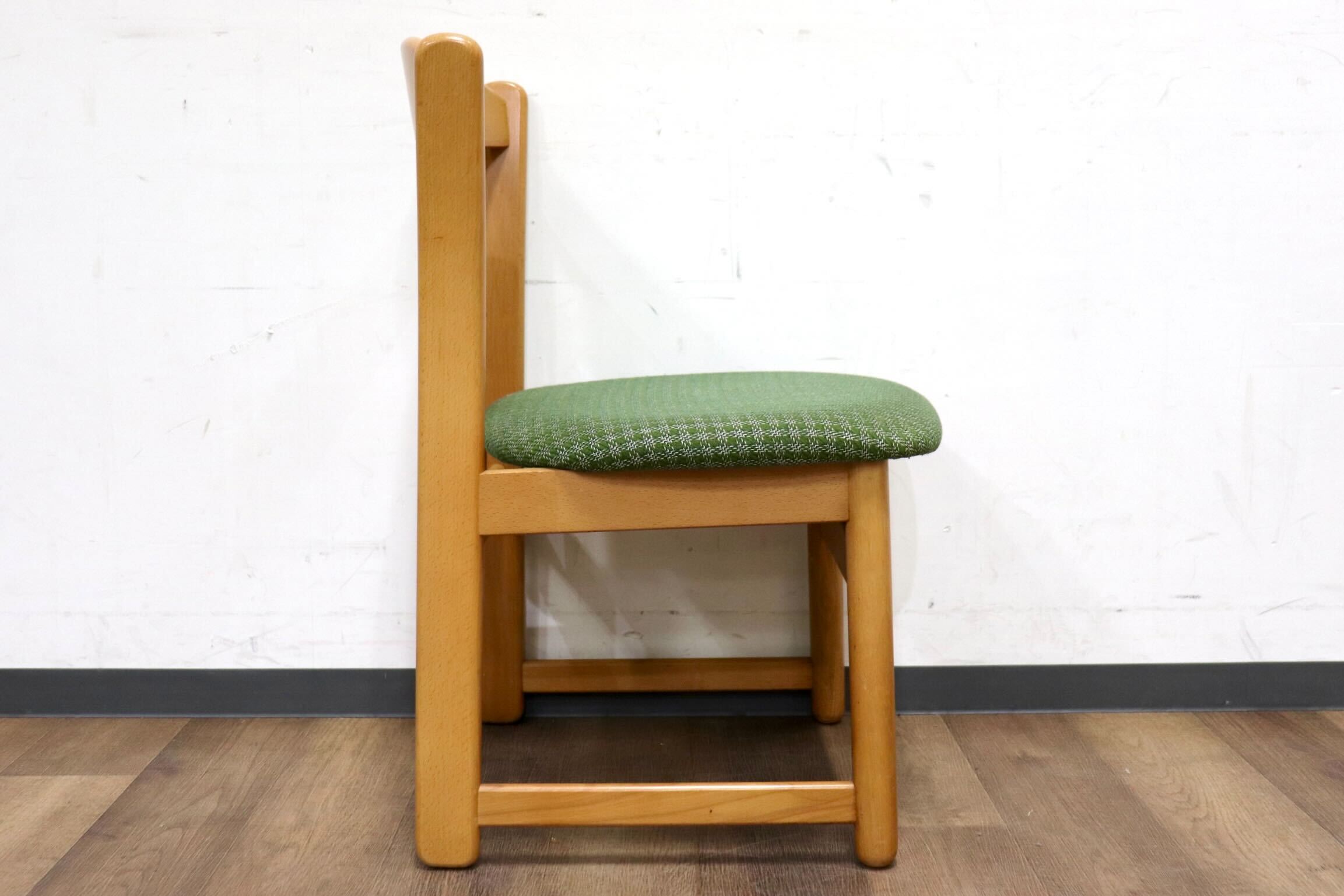 GMHH429B○karimoku / カリモク ダイニングチェア アームレスチェア 椅子 ファブリック カントリー モダン レトロ グリーン 国産家具