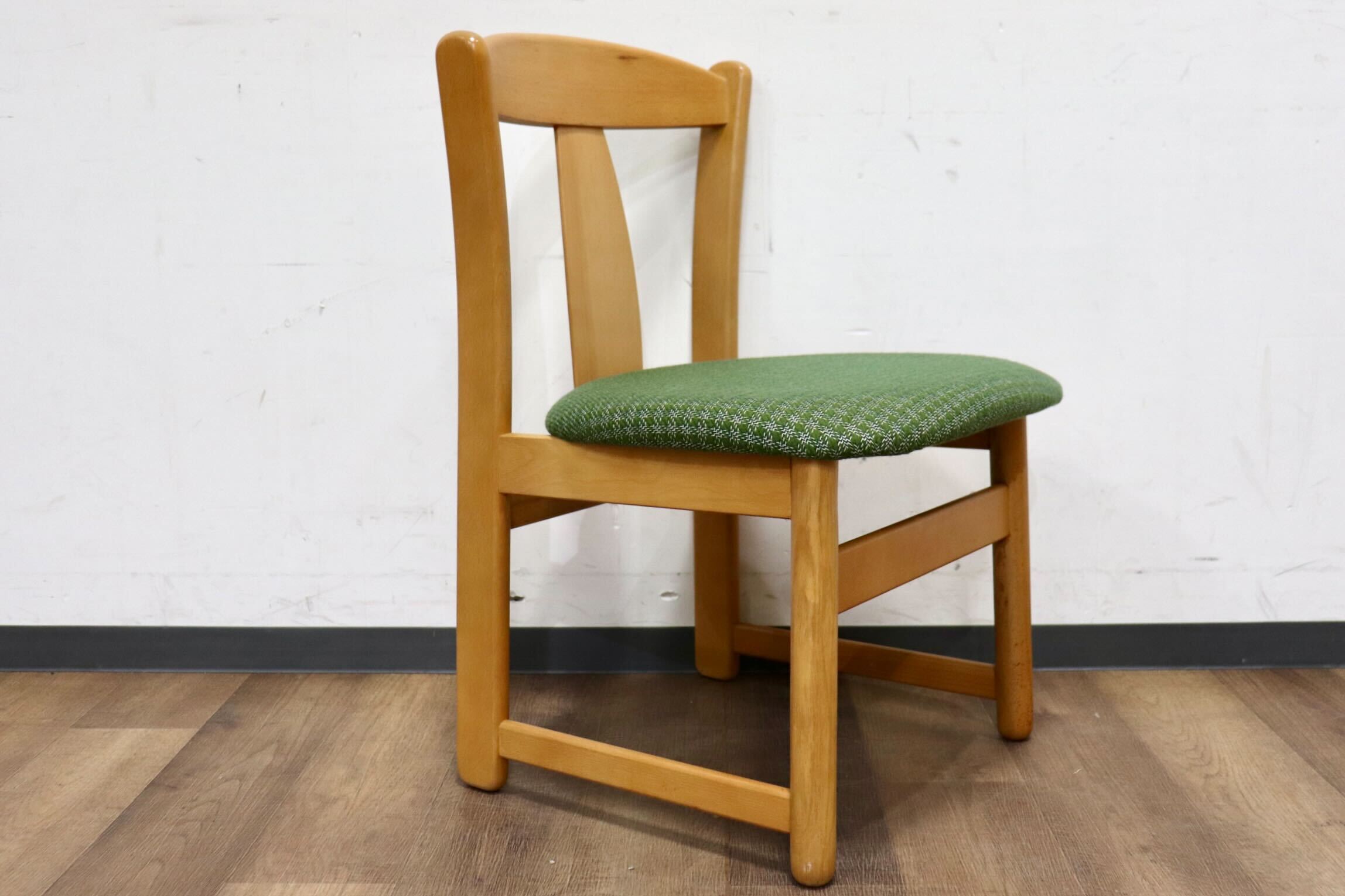 GMHH429D○karimoku / カリモク ダイニングチェアアームレスチェア 椅子 ファブリック カントリー モダンレトロ グリーン 国産家具