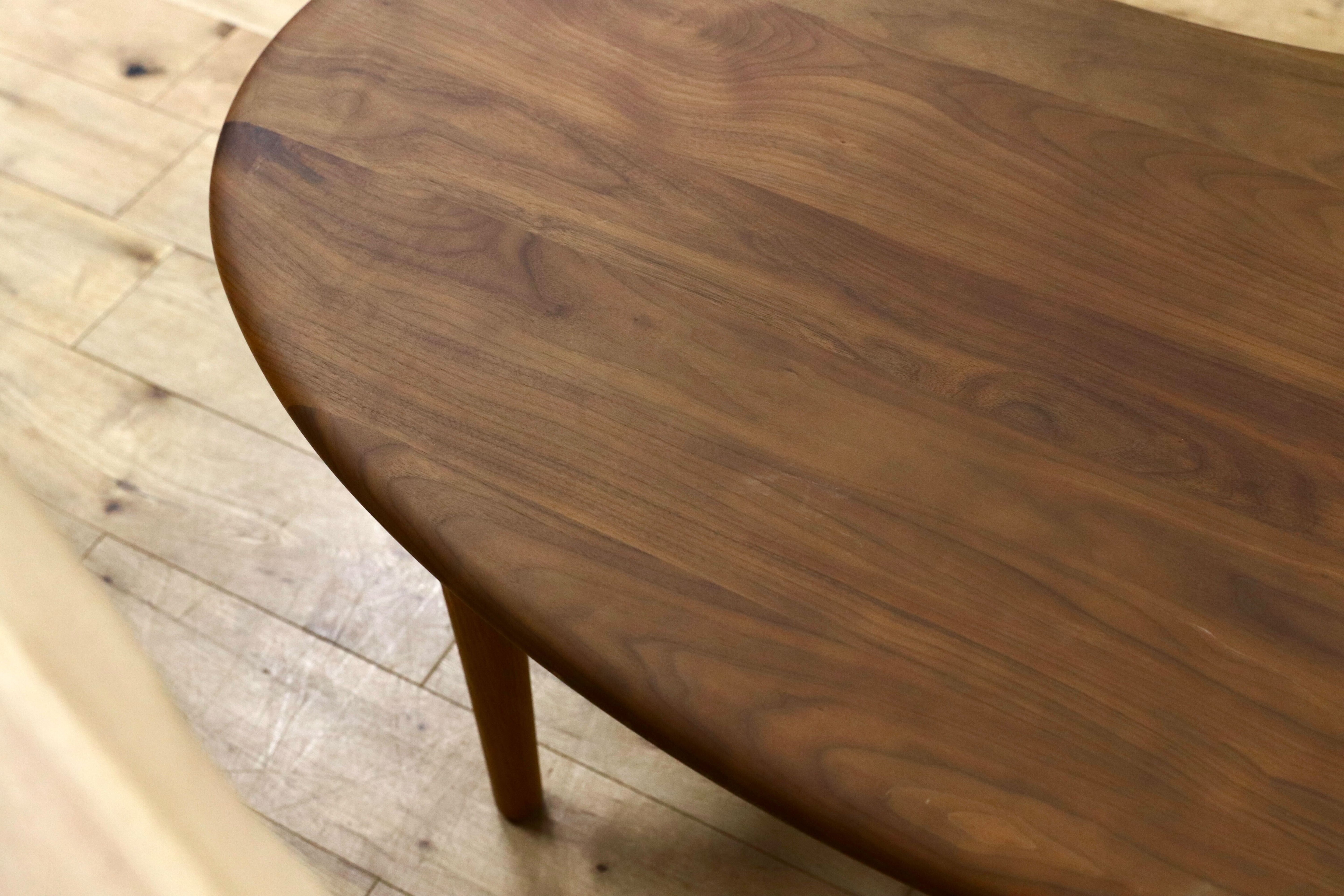 GMIS449B○飛騨産業 / HIDA 侭(じん)Hida sangyo Table ビーンズ型 ウォールナット×オーク 定価28〜35万 モデルルーム展示品