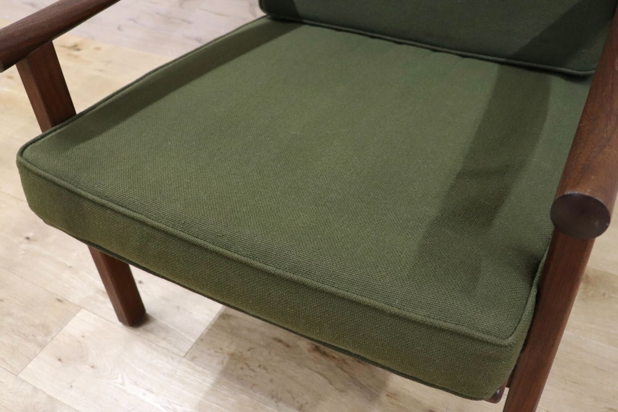 GMHS533B○オールドマルニ / maruni 孔雀 60年代 アームチェア 1人掛けソファ 椅子 ローズウッド 北欧スタイル ジャパニーズモダン 稀少