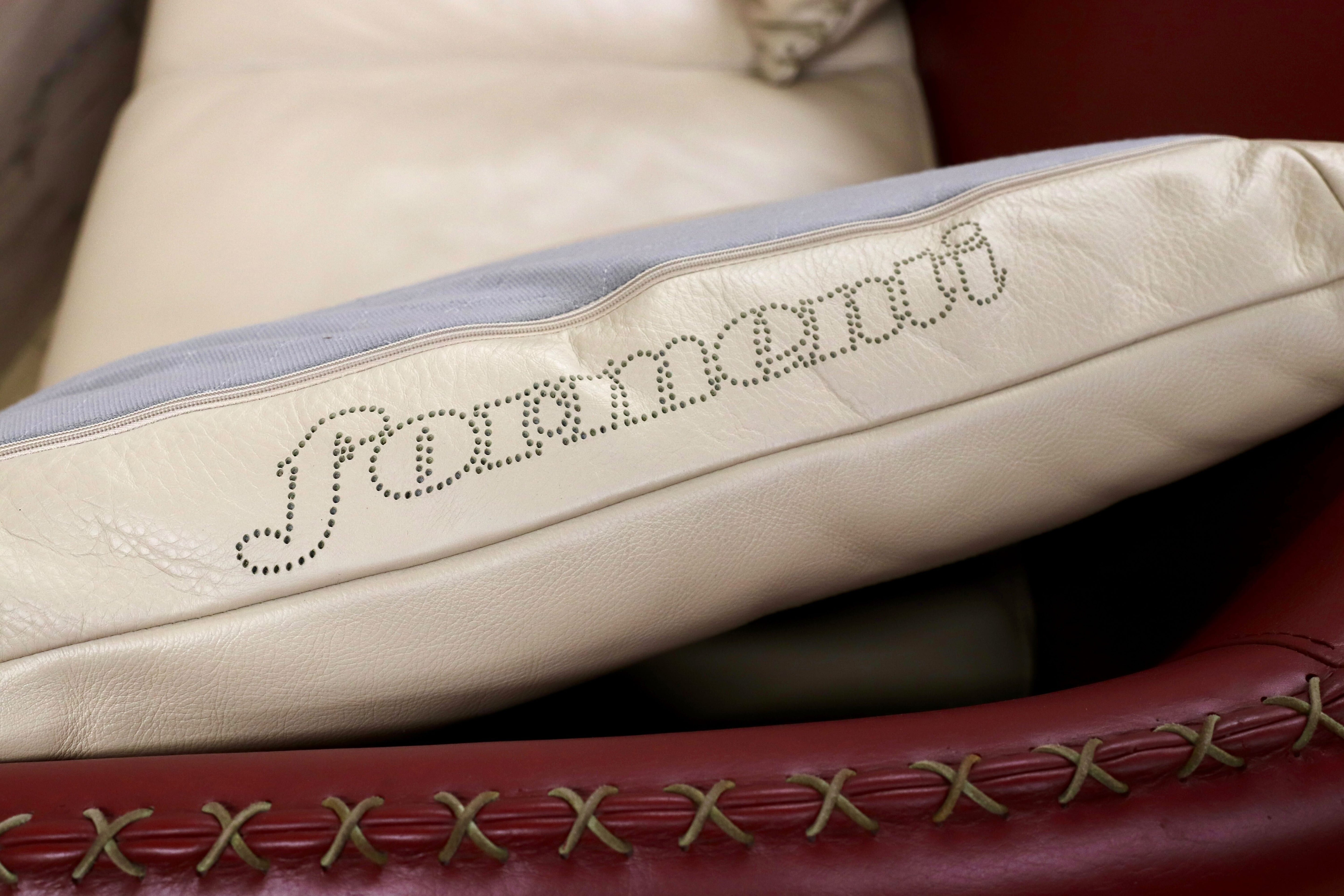 GMHK102○Formenti / フォルメンティ 2人掛けソファ ラブソファ イタリア製 本革 最高級 モダン 稀少 定価約100万 検)cassina b&b arflex