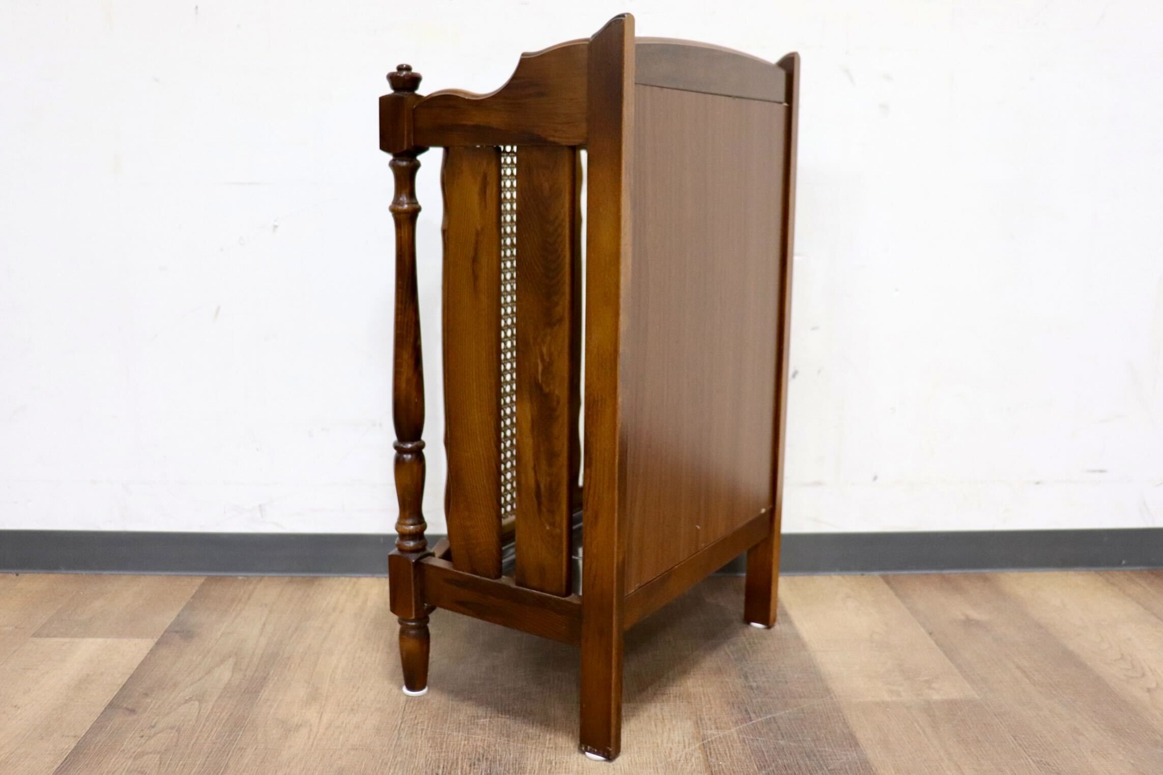 GMHS279E○karimoku / カリモク 傘立て アンブレラスタンド 玄関収納 収納家具 ラタン 籐 ブナ材 レトロ カントリー 国産家具