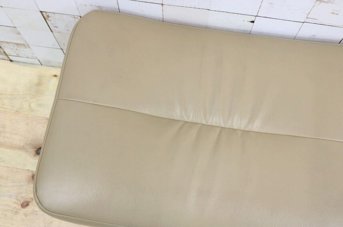 GMEH2J○karimoku / カリモク XU4206 オットマン フットスツール キャスター付き ソフトレザー 定価約4.2万