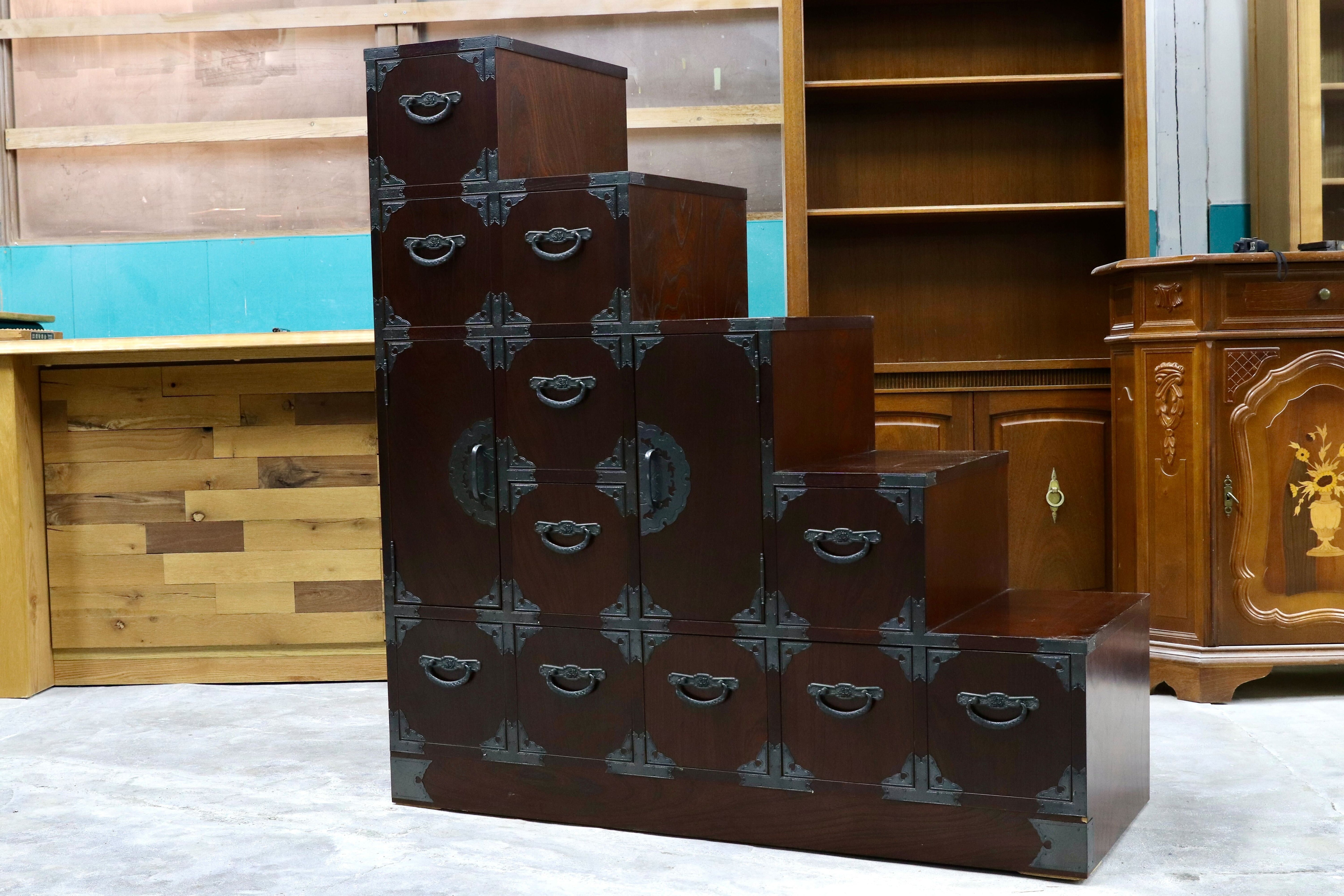 GMHS482○葵民芸 欅材 階段タンス 整理箪笥 時代箪笥 チェスト 鉄金具 和家具 和モダン 小物収納 レトロ アンティーク調 和室 古民家