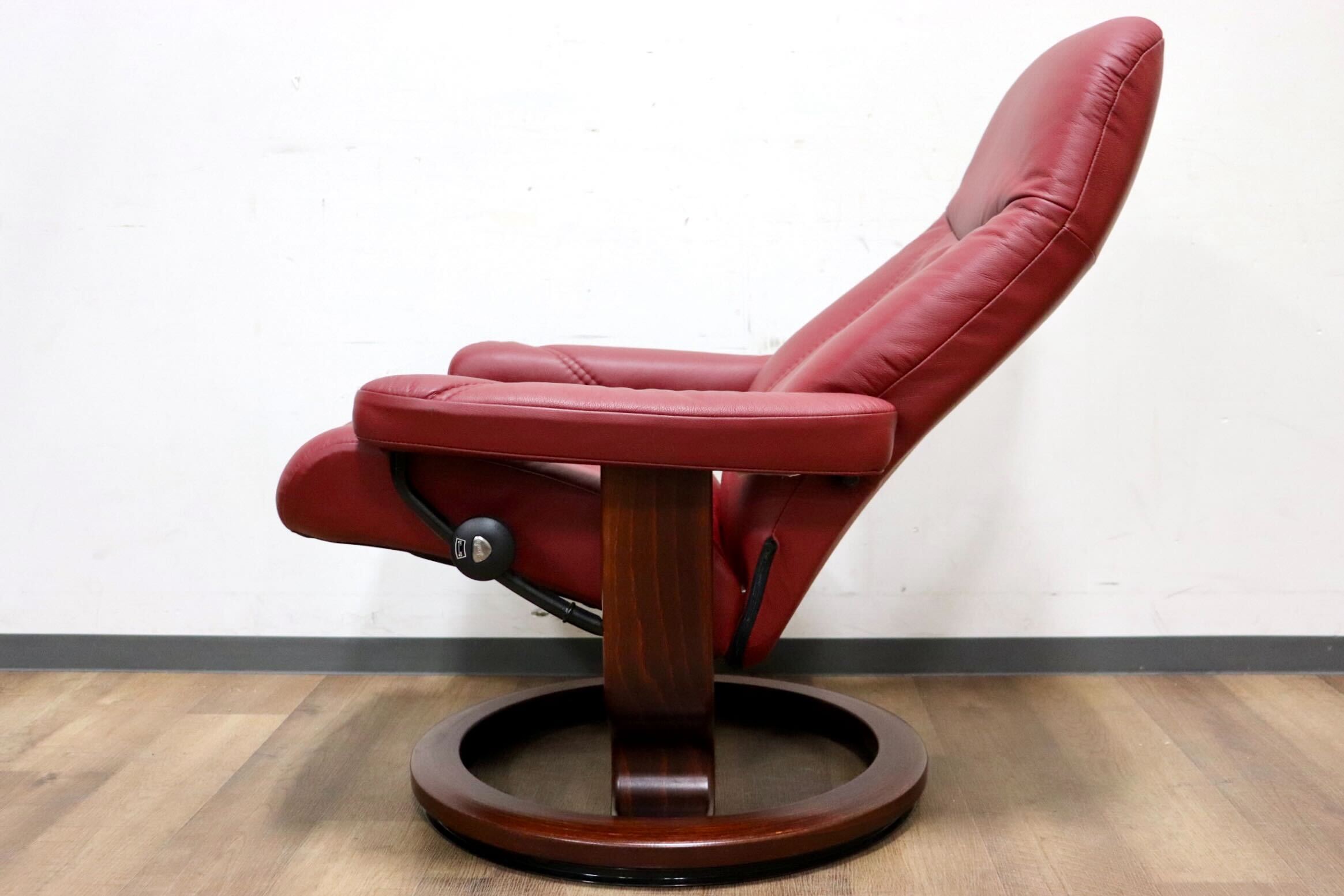GMHK854○EKORNES / エコーネス コンサル リクライニングチェア パーソナルチェア 北欧 ノルウェー 本革 ワインレッド 定価約24万 美品