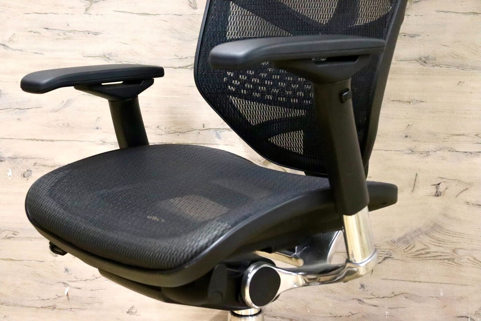 GMHN188A○Ergohuman / エルゴヒューマン enjoy エンジョイ オフィスチェア ヘッドレスト ブラックメッシュ 椅子 定価約10万 美品