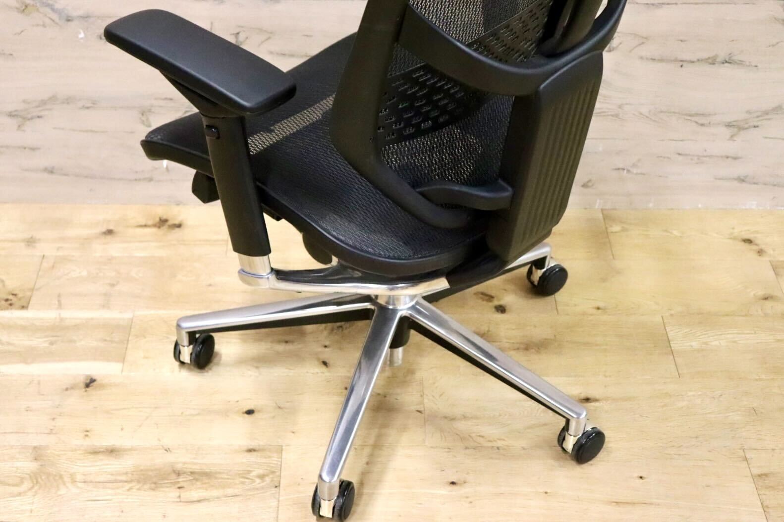GMHN188A○Ergohuman / エルゴヒューマン enjoy エンジョイ オフィスチェア ヘッドレスト ブラックメッシュ 椅子 定価約10万 美品