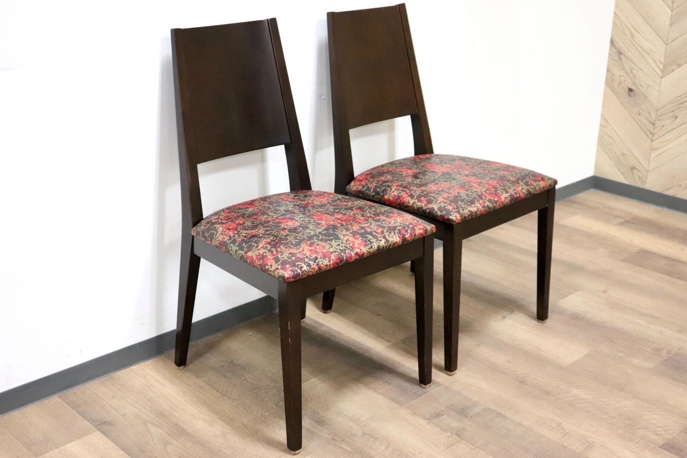 GMHH21F○CRES ダイニングチェア 椅子 2脚セット 食卓椅子 アームレスチェア 木製 合皮 ボタニカル モダン レトロ 店舗 カフェ 喫茶 美品