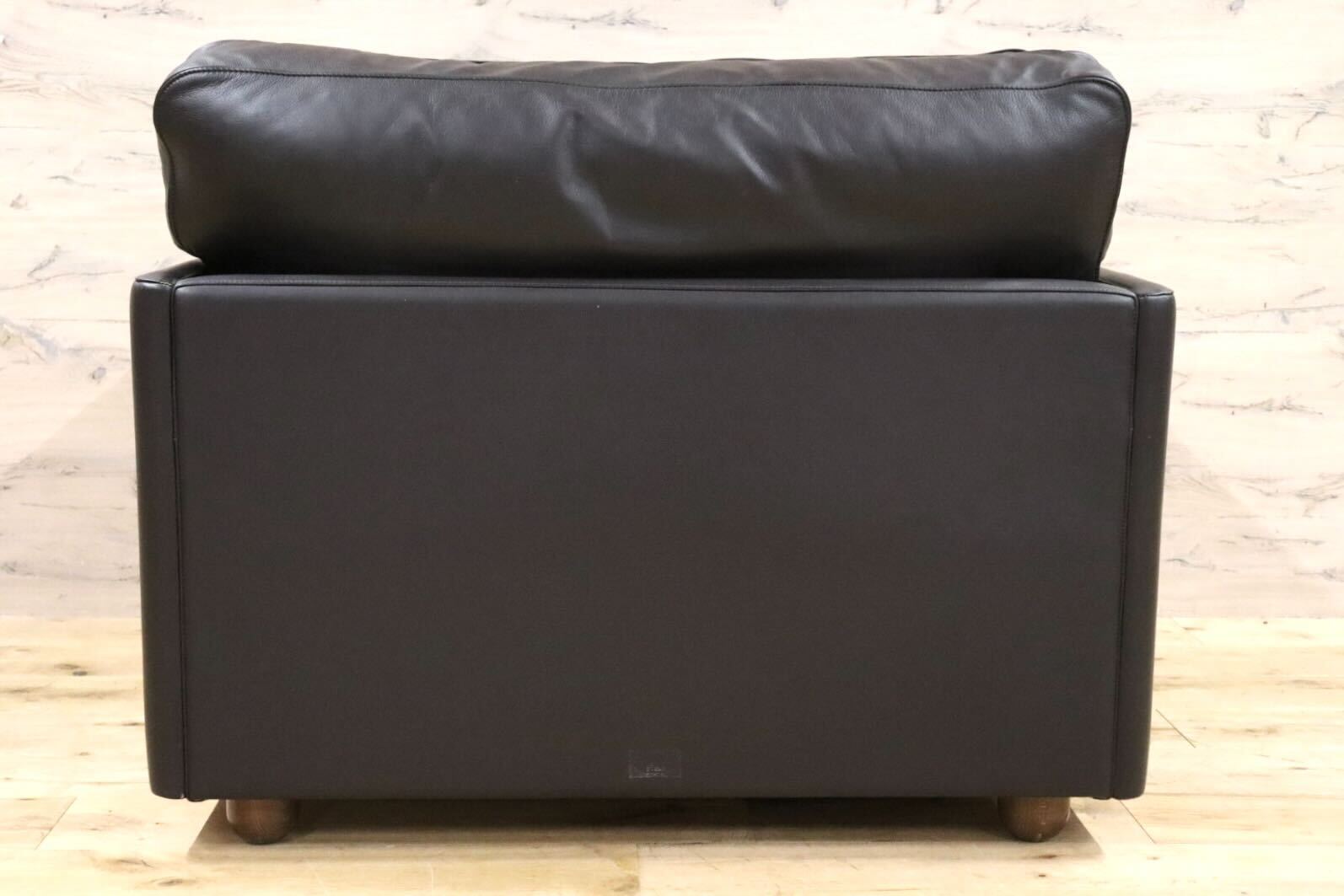 GMHN201D○PoltronaFrau / ポルトローナフラウ 1人掛けソファ シングルソファ イタリア製 総革 ダークブラウン IDC大塚家具 定価約150万