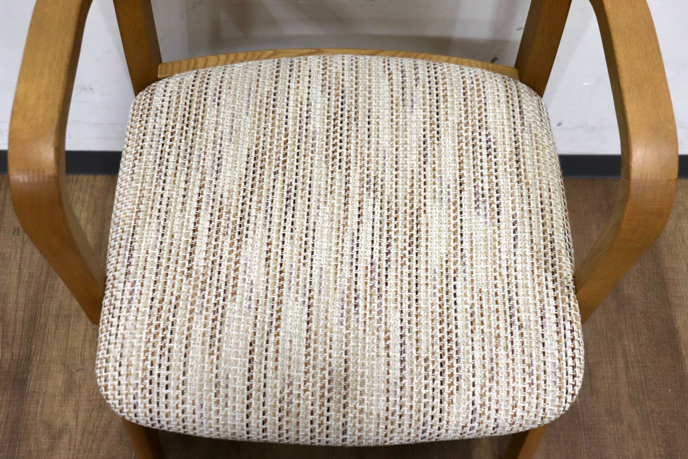 GMHH442B○シラカワ / shirakawa S-281ダイニングチェア アームチェア 椅子 ファブリック オーク材 飛騨家具 ナチュラル モダン