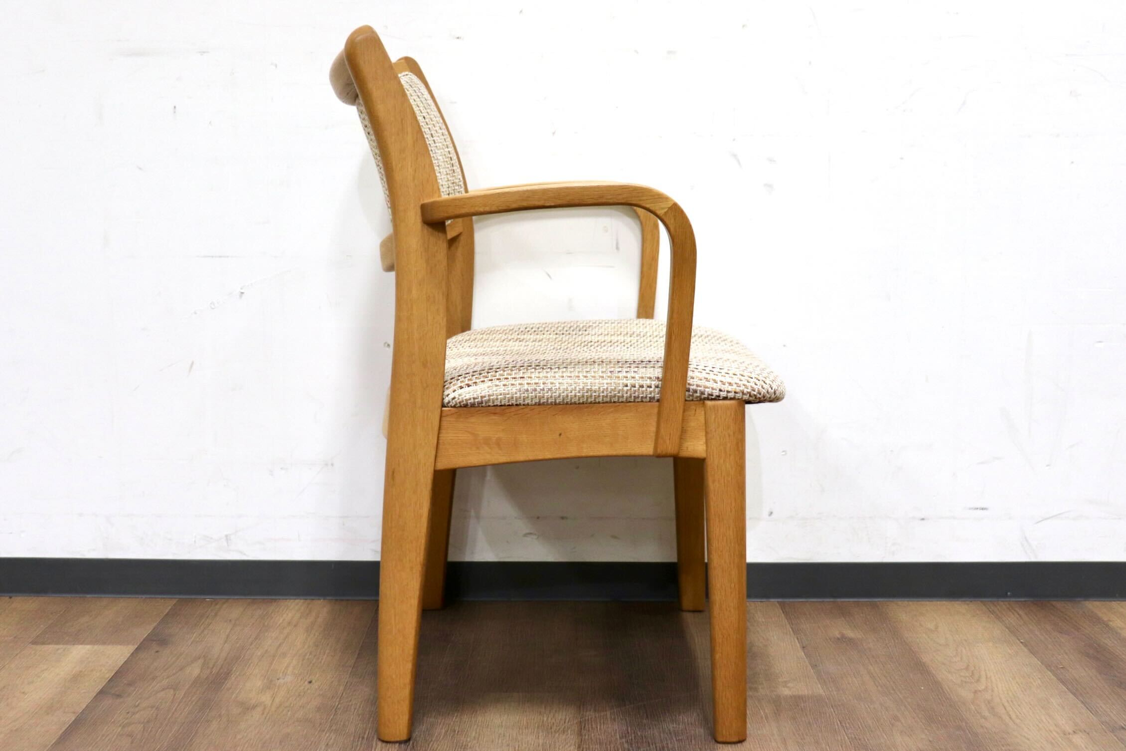GMHH442B○シラカワ / shirakawa S-281ダイニングチェア アームチェア 椅子 ファブリック オーク材 飛騨家具 ナチュラル モダン