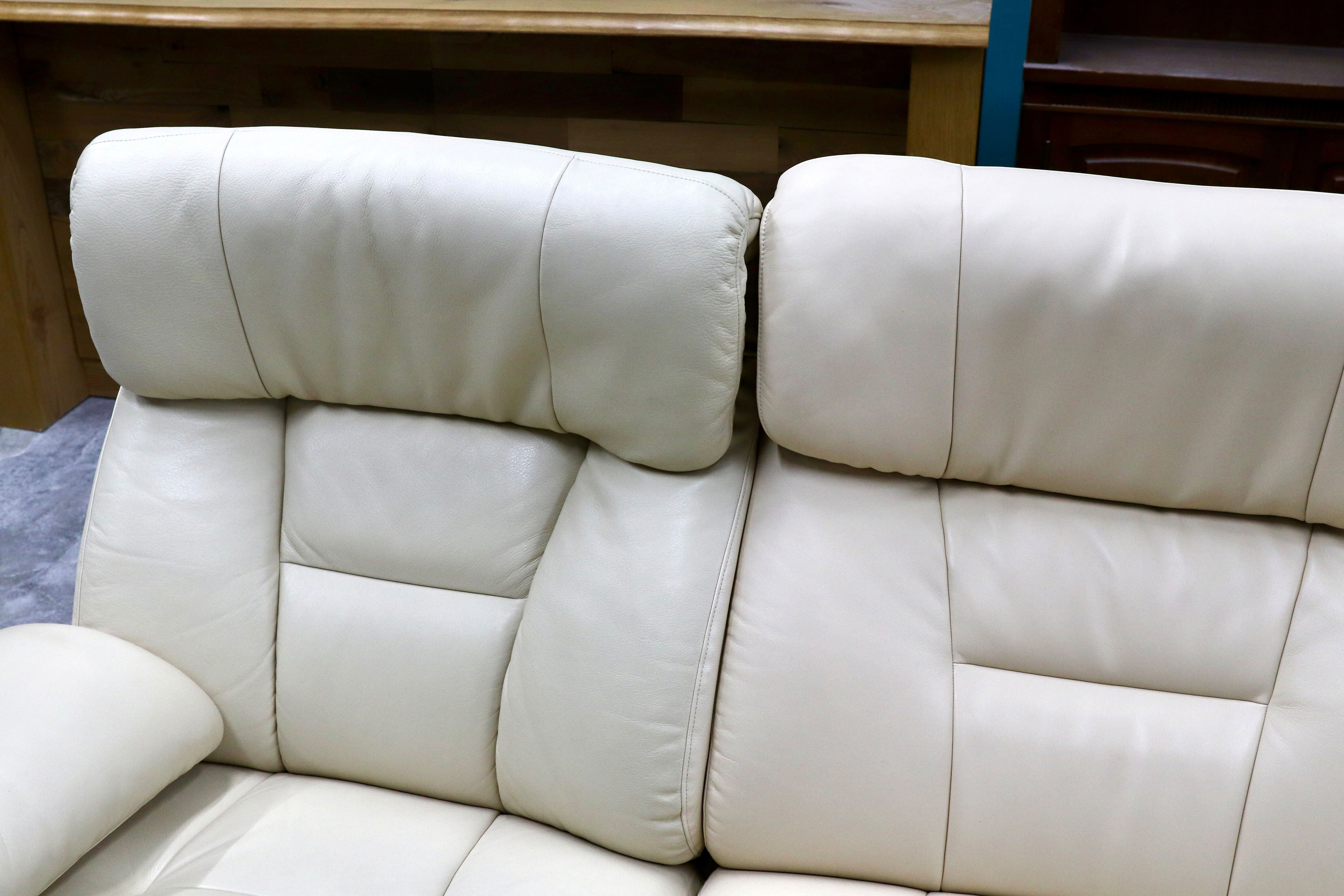 GMHK627A○karimoku / カリモク リクライナーソファ 3人掛けソファ トリプルソファ アイボリー レザー 国産家具