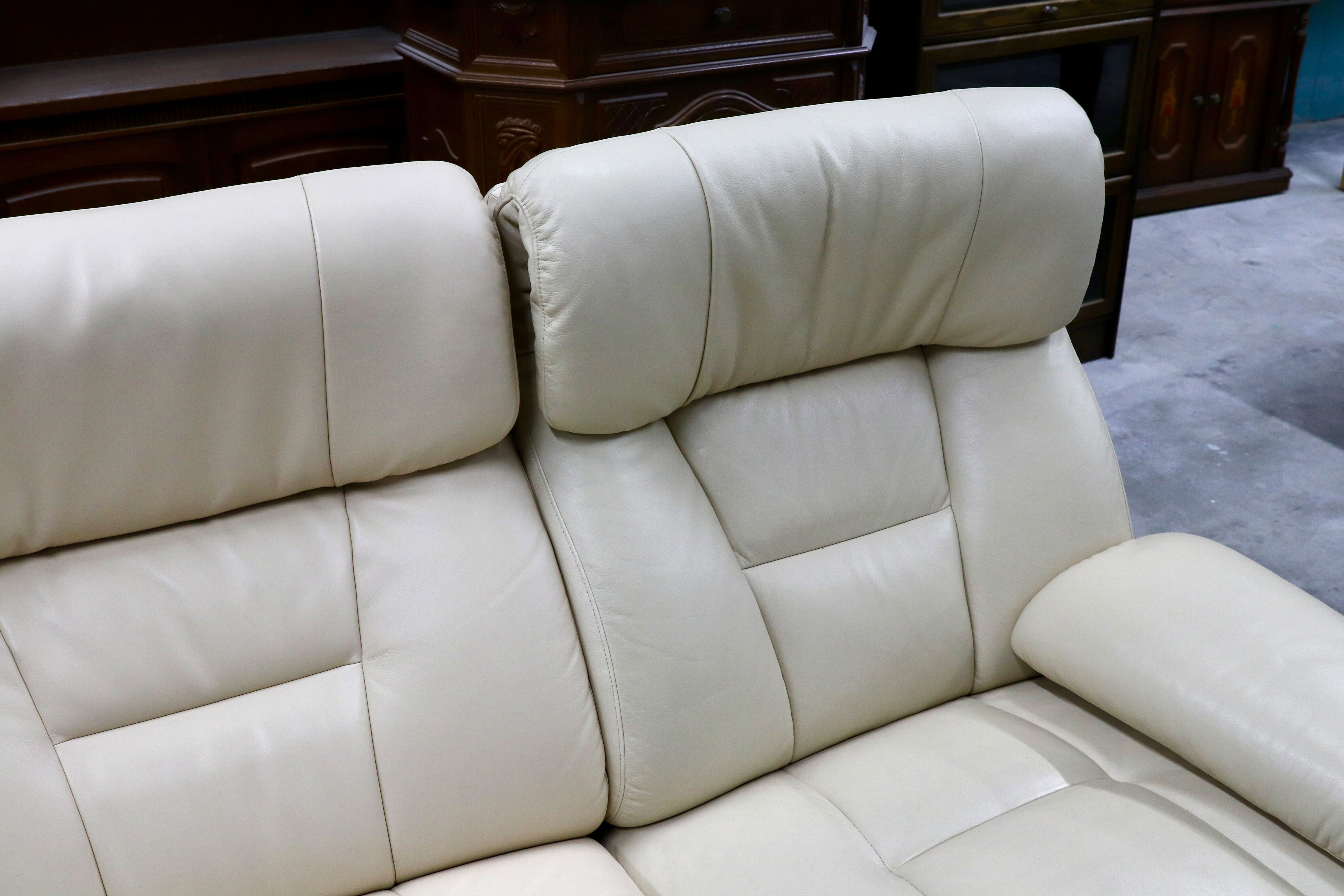 GMHK627A○karimoku / カリモク リクライナーソファ 3人掛けソファ トリプルソファ アイボリー レザー 国産家具