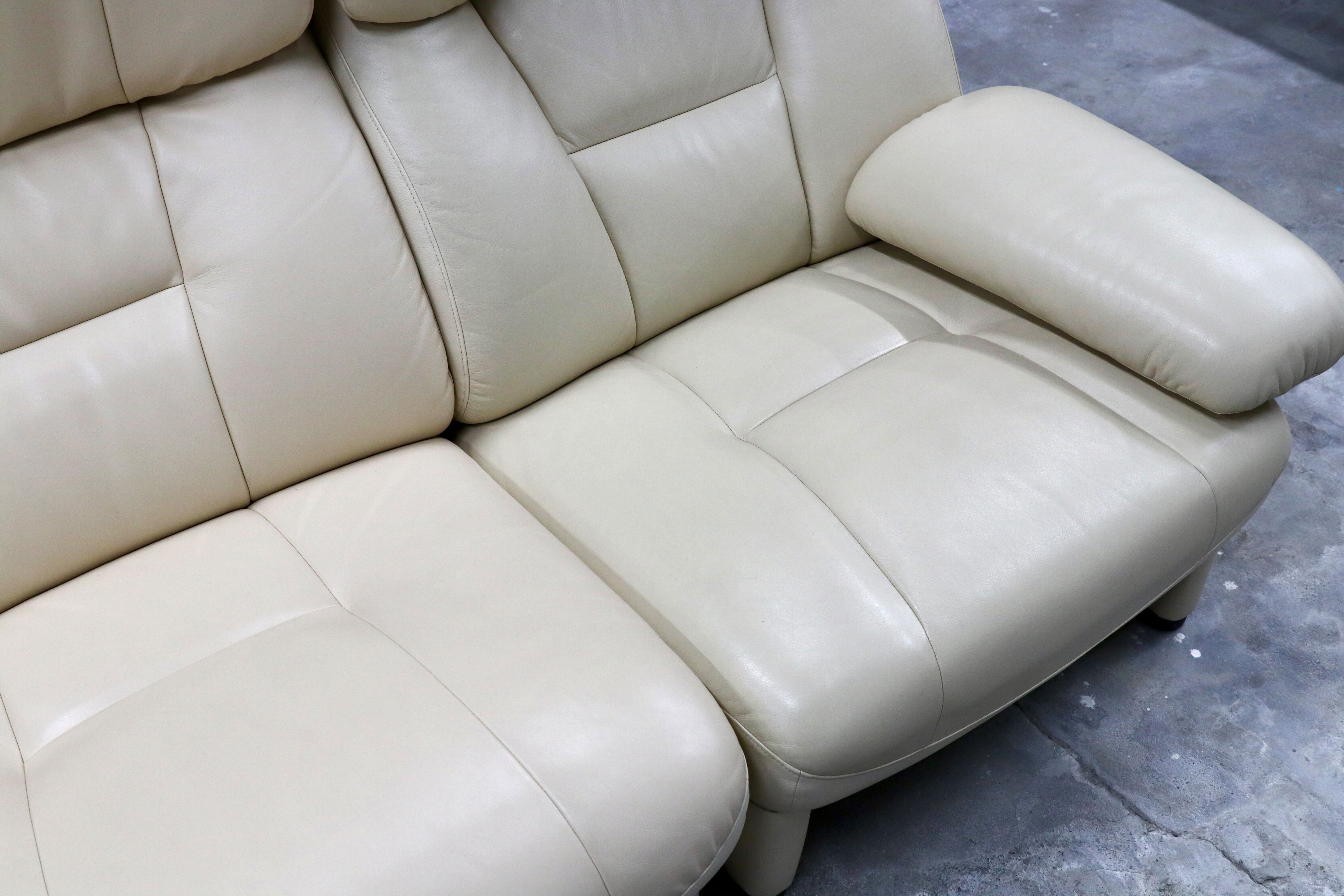 GMHK627A○karimoku / カリモク リクライナーソファ 3人掛けソファ トリプルソファ アイボリー レザー 国産家具