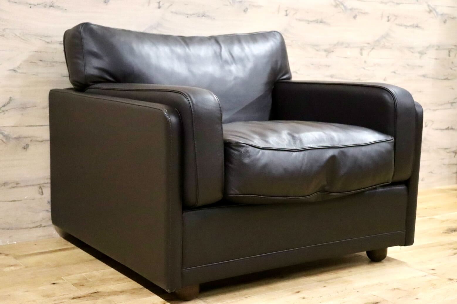 GMHN201F○PoltronaFrau / ポルトローナフラウ 1人掛けソファ シングルソファ イタリア製 総革 ダークブラウン IDC大塚家具 定価約150万