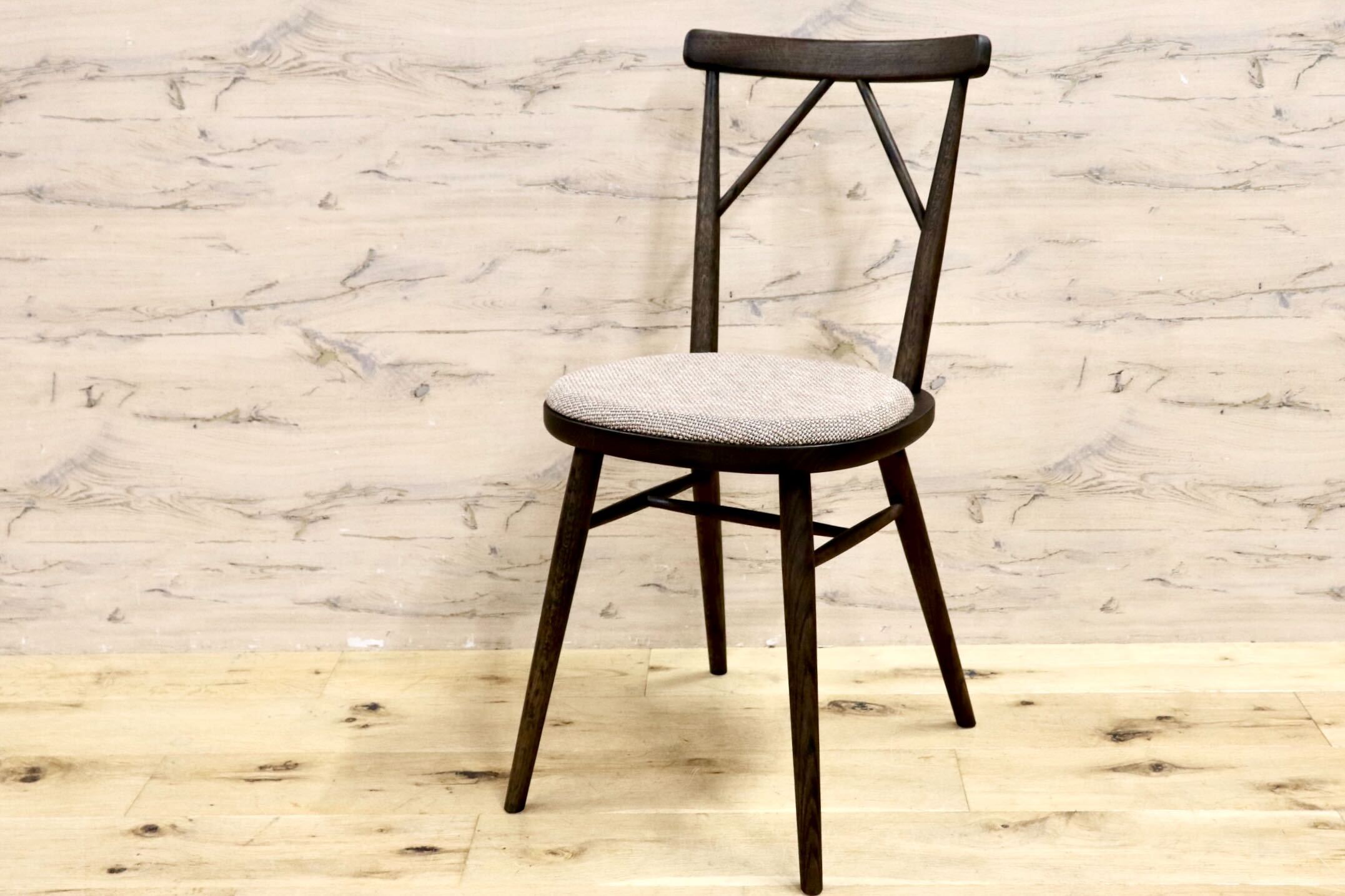 GMIS304B○karimoku / カリモク omi ダイニングチェア アームレスチェア 椅子 ナラ材 ファブリック 藤森泰司 展示品