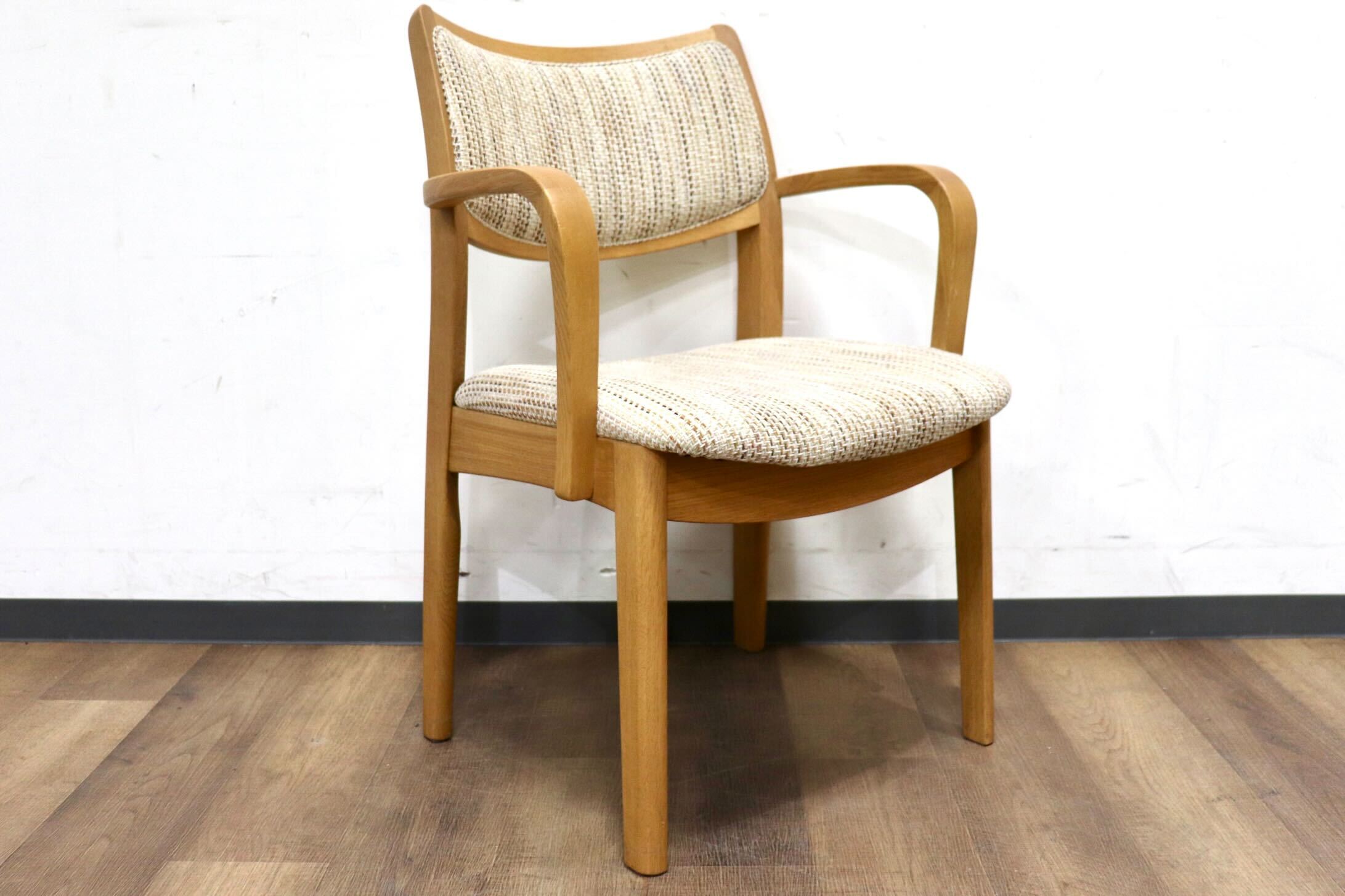 GMHH442C○シラカワ / shirakawa S-281ダイニングチェア アームチェア 椅子 ファブリック オーク材 飛騨家具 ナチュラル モダン