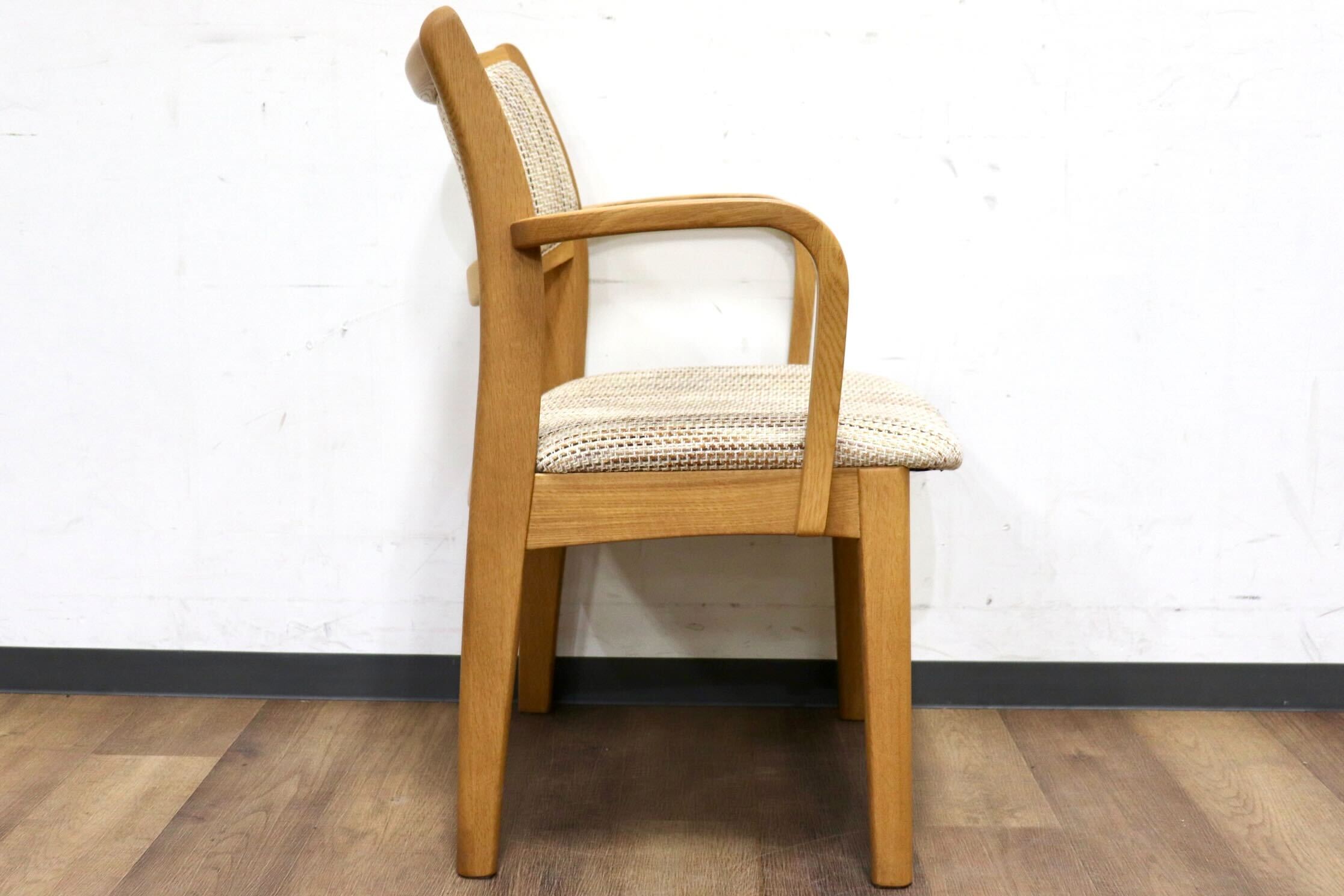 GMHH442C○シラカワ / shirakawa S-281ダイニングチェア アームチェア 椅子 ファブリック オーク材 飛騨家具 ナチュラル モダン