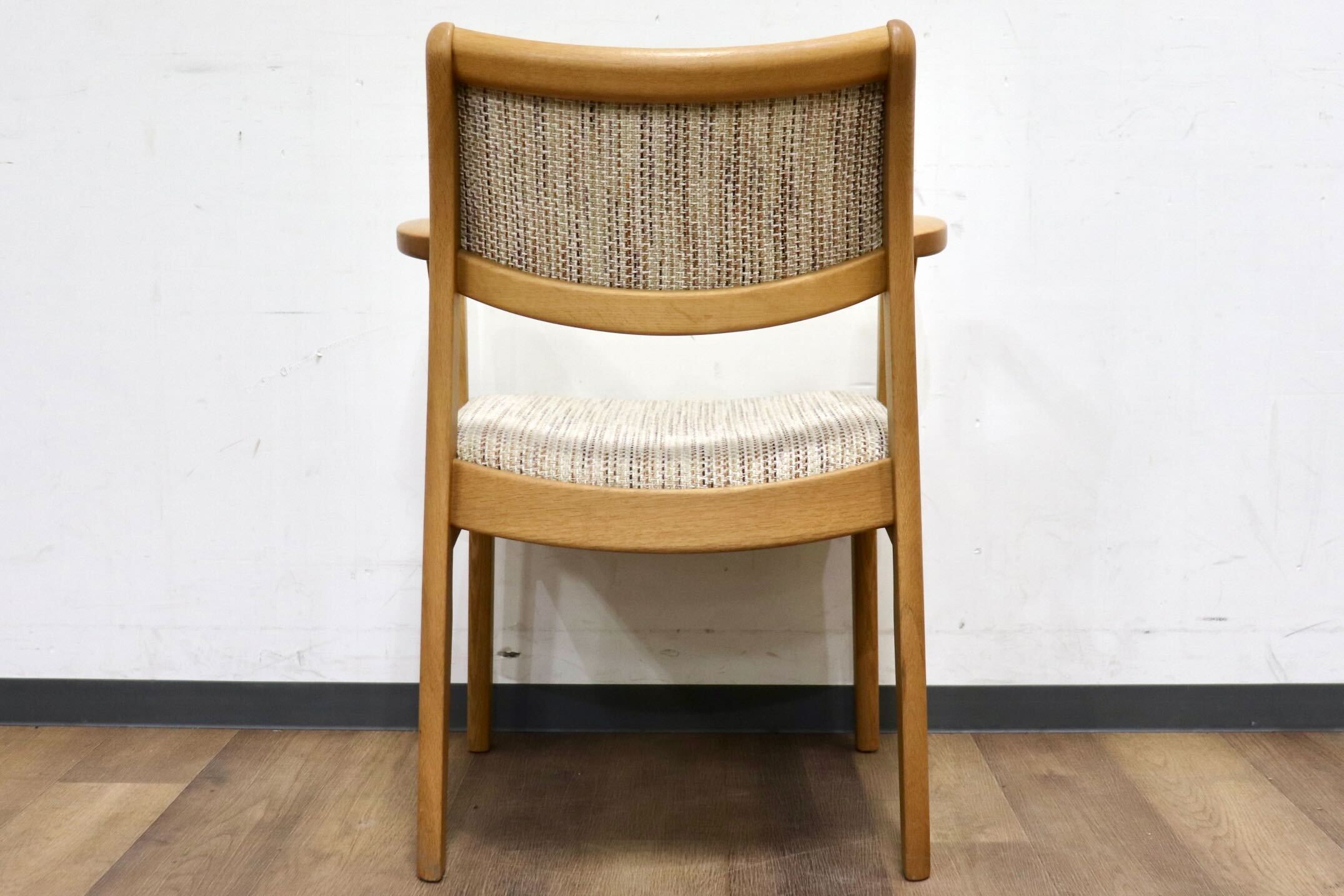 GMHH442C○シラカワ / shirakawa S-281ダイニングチェア アームチェア 椅子 ファブリック オーク材 飛騨家具 ナチュラル モダン