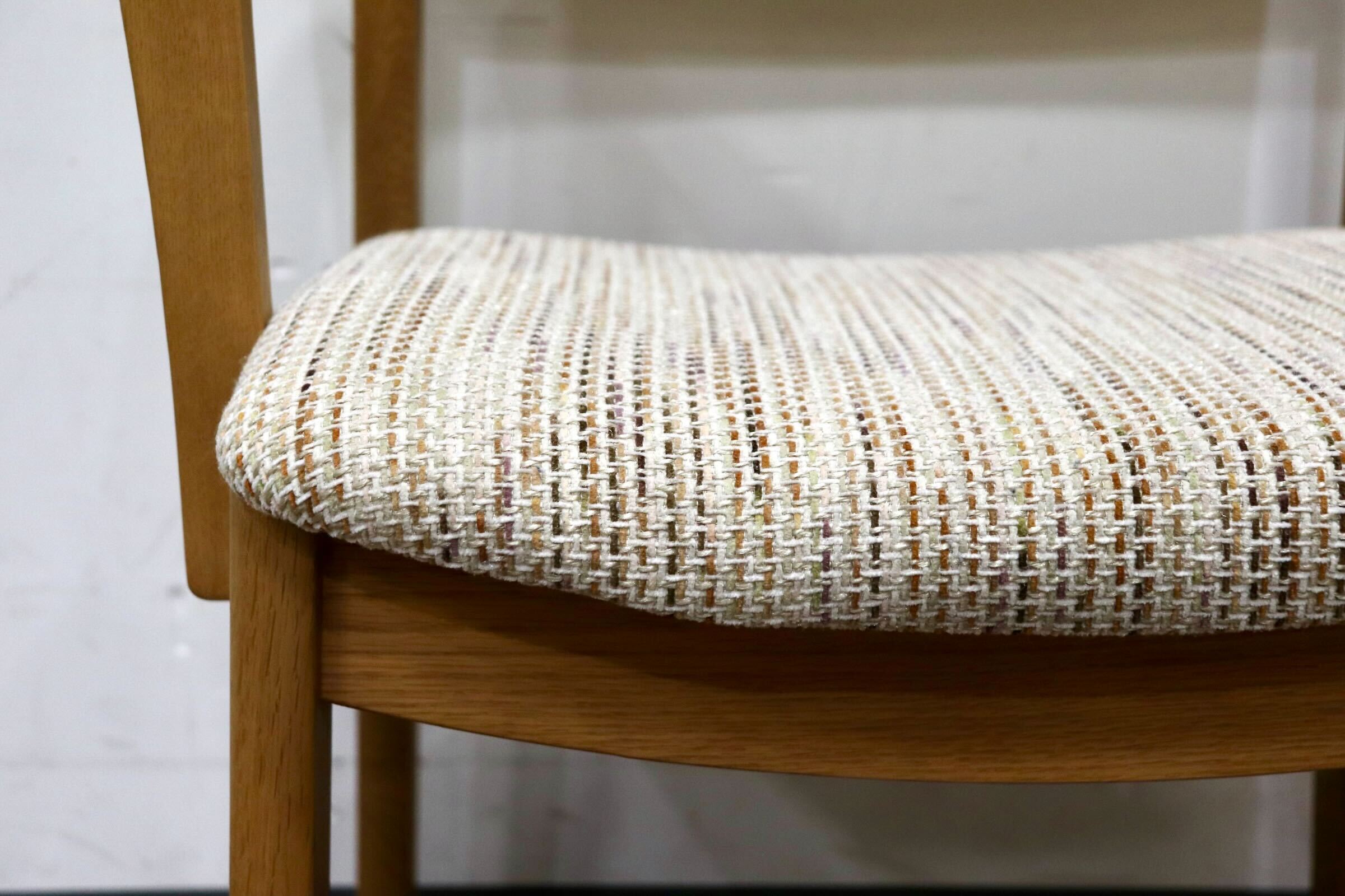 GMHH442C○シラカワ / shirakawa S-281ダイニングチェア アームチェア 椅子 ファブリック オーク材 飛騨家具 ナチュラル モダン