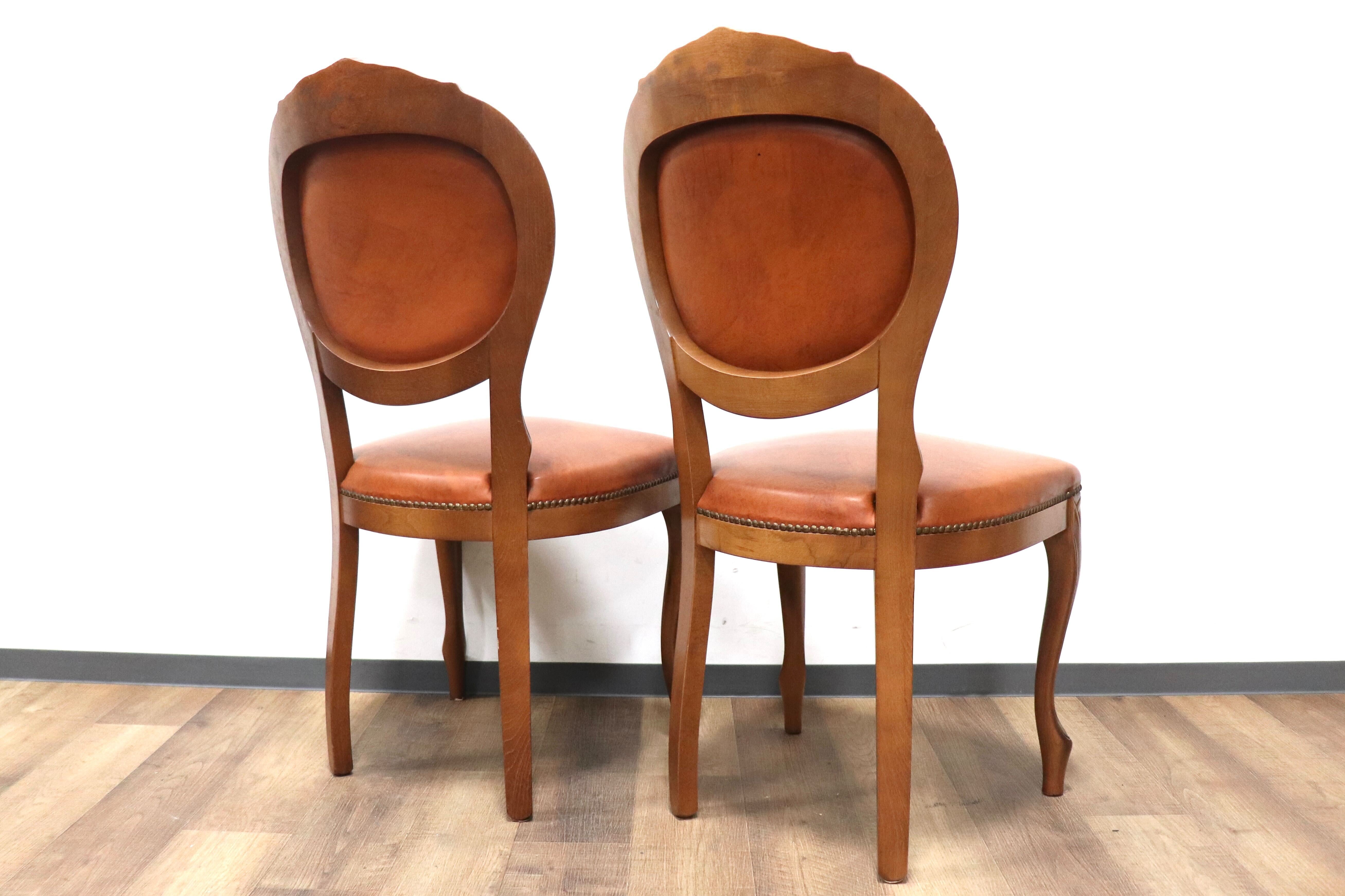 GMHS96D○イタリア製 ダイニングチェア 椅子 2脚セット 革張り クラシック エレガント ロココ調 鋲打ち ヨーロピアン 定価約12万