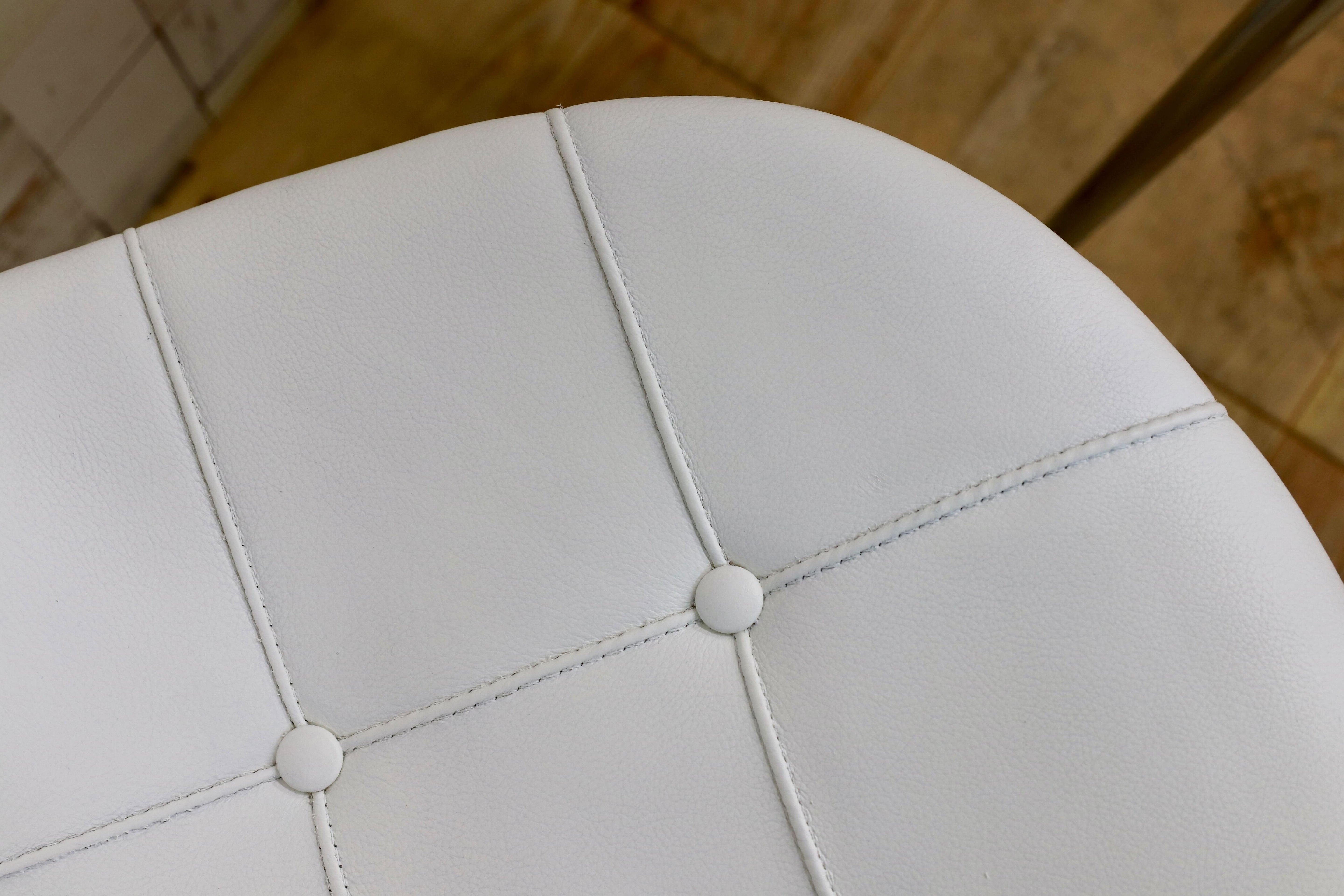 GMIS177○Cassina / カッシーナ CAPRICE カプリス ダイニングチェア 椅子 白 レザー PHILIPPE STARCK フィリップ・スタルク 定価約46万