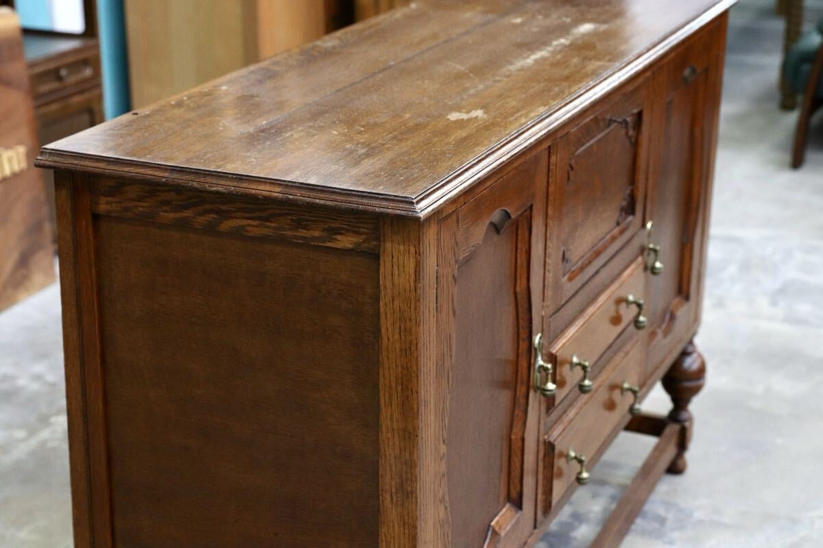 GMJH177○Lloyd’s Antiques / ロイズ・アンティークス 英国アンティーク サイドボード オーク材 クラシック 店舗什器 ヴィンテージ 稀少