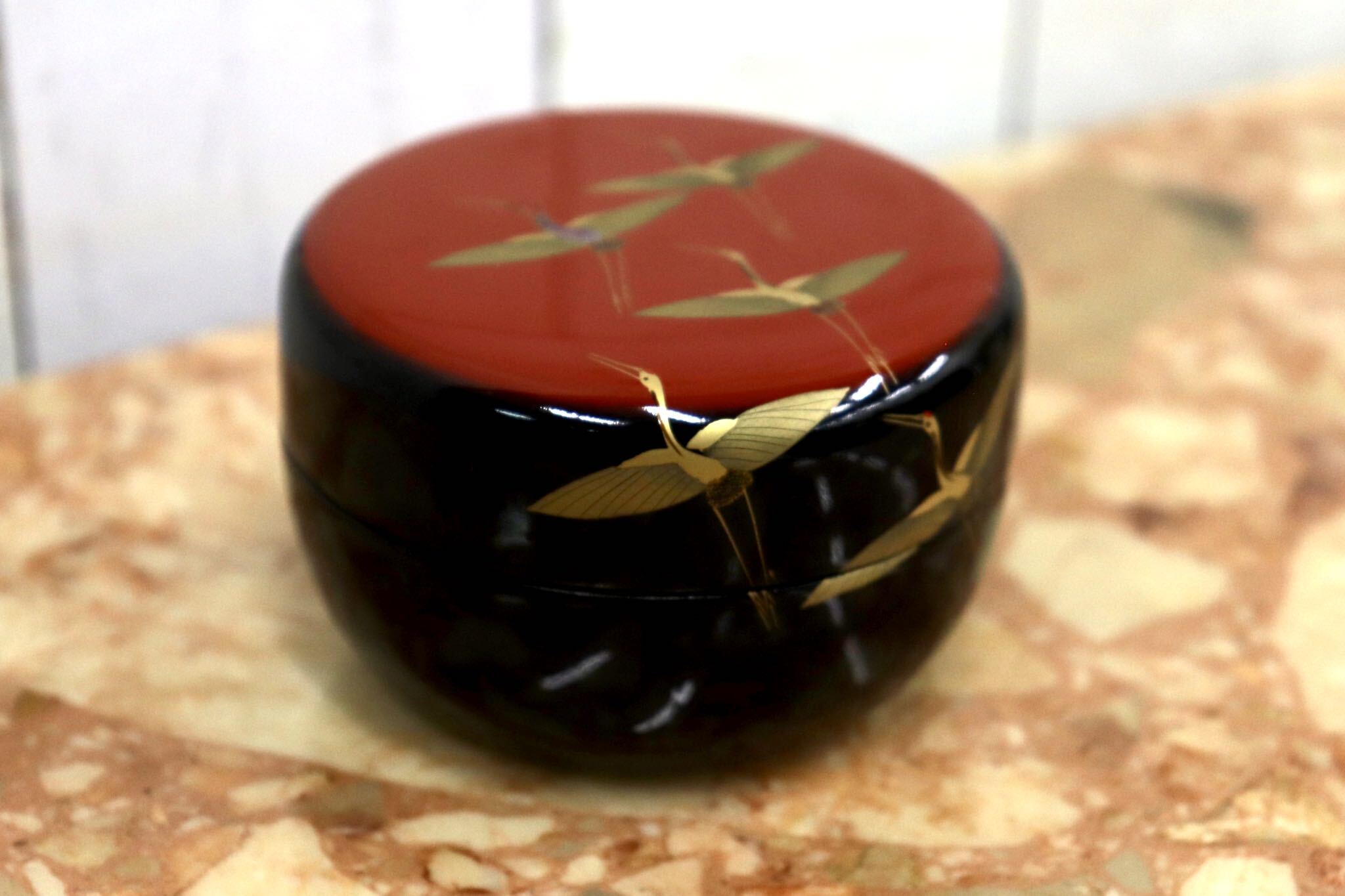 GMJK371X〇宗香 鶴蒔絵 香合 黒漆 朱塗 金蒔絵 鶴文 茶道具 茶道具香合 漆器 共箱 茶道 茶席 煎茶道具 工芸品 美術