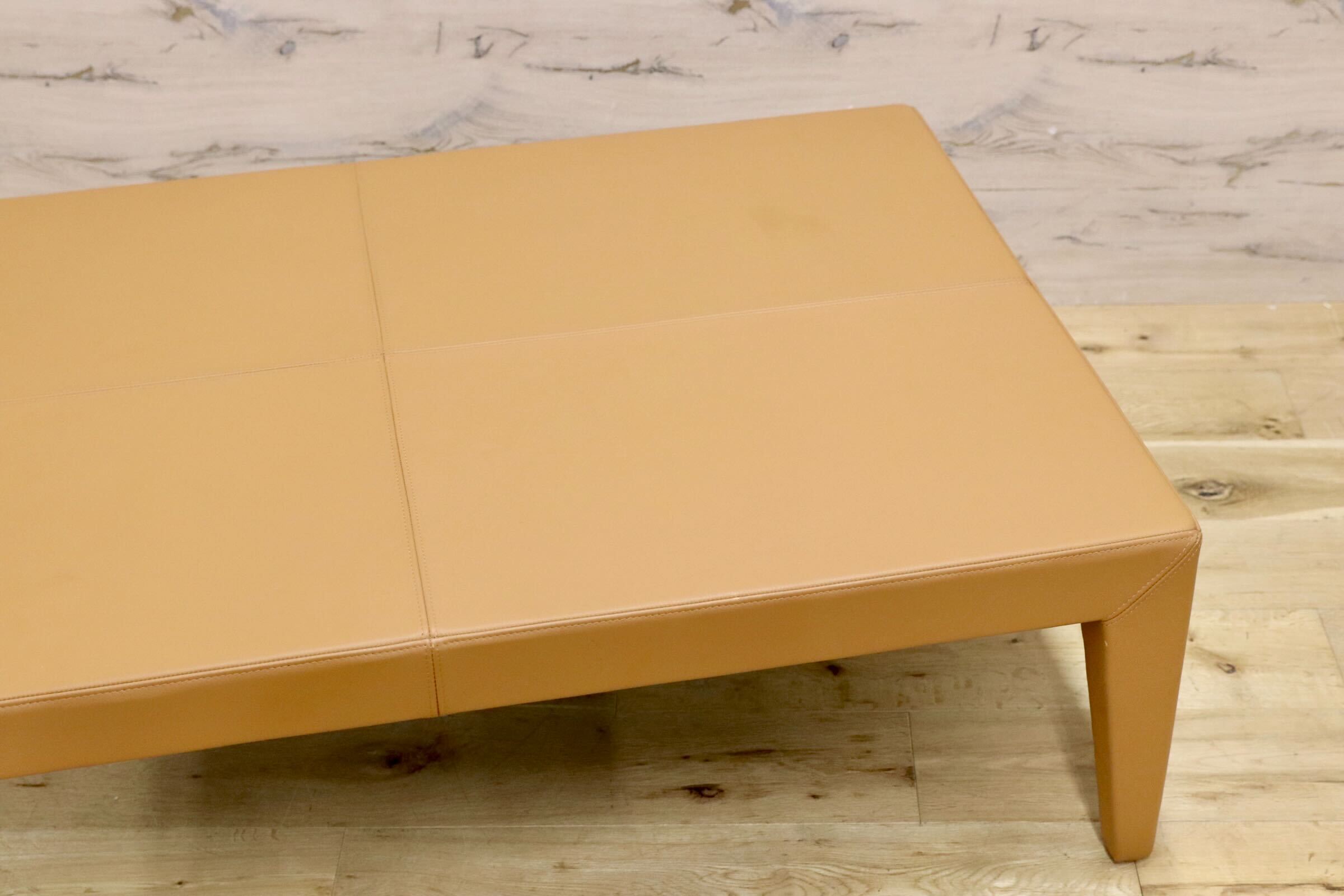 GMJS69○Cassina ixc. / カッシーナイクスシー GUARDI グアルディ フィリップ・ユーレル センターテーブル ベンチ 定価42〜56万 展示品