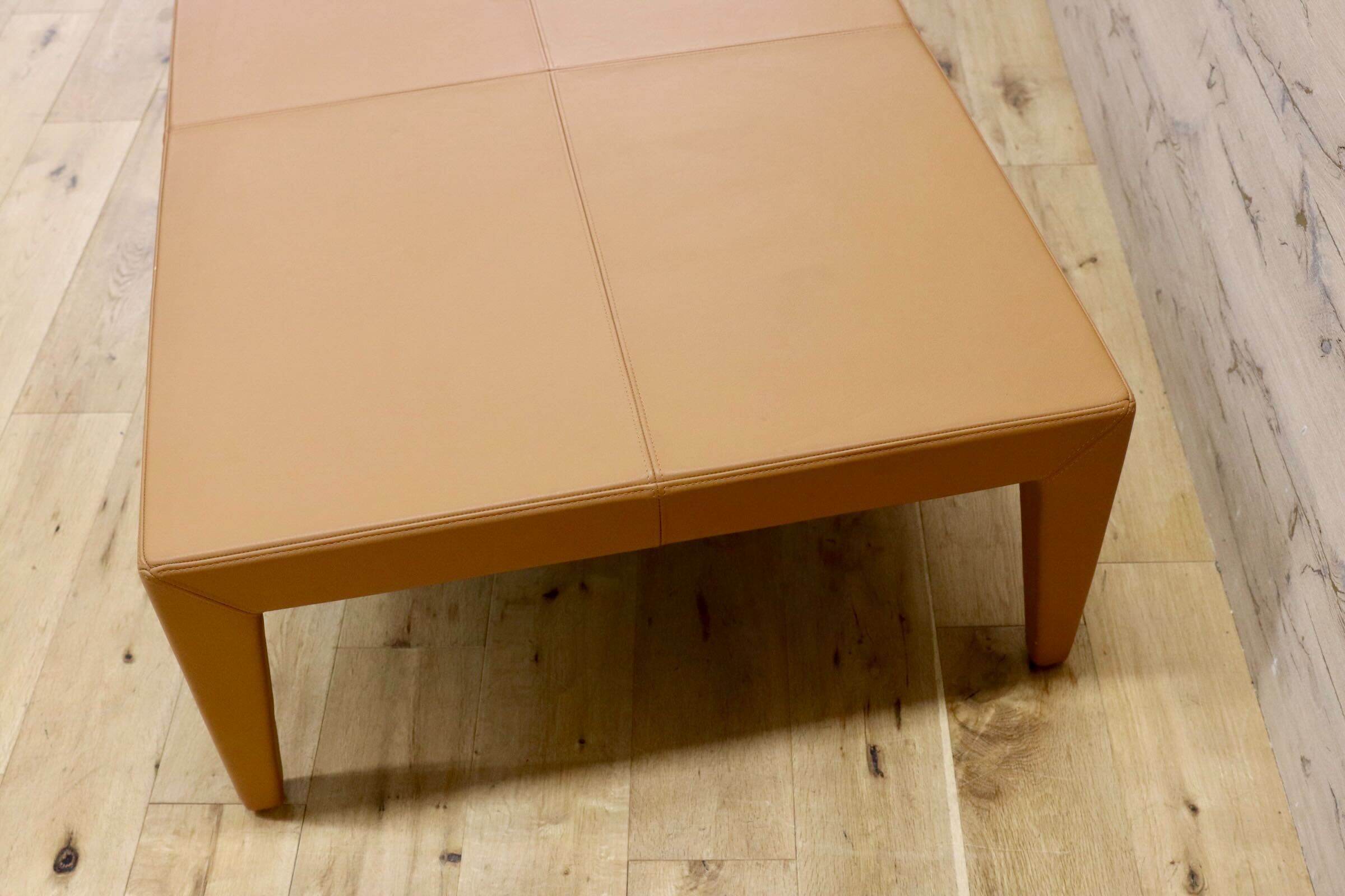 GMJS69○Cassina ixc. / カッシーナイクスシー GUARDI グアルディ フィリップ・ユーレル センターテーブル ベンチ 定価42〜56万 展示品