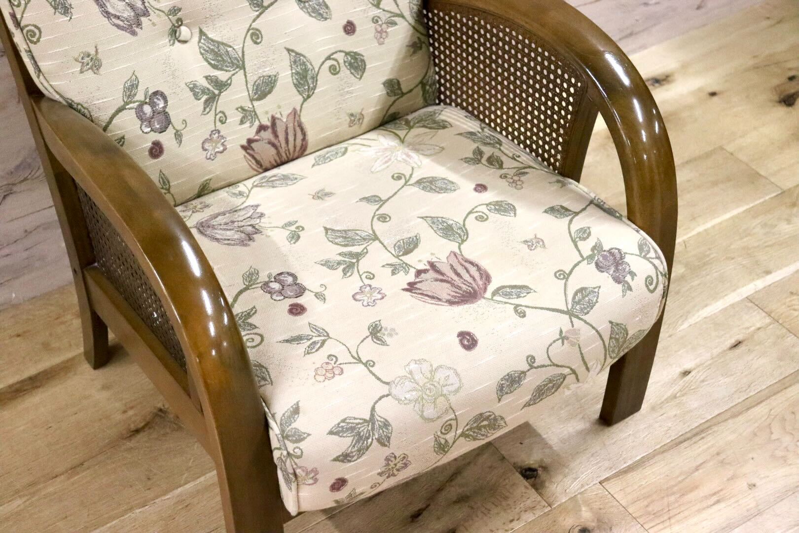 GMGS48○karimoku / カリモク WT17 アームチェア シングルソファ ラウンジチェア ファブリック 花柄 クラシック 国産家具 定価約5.4万