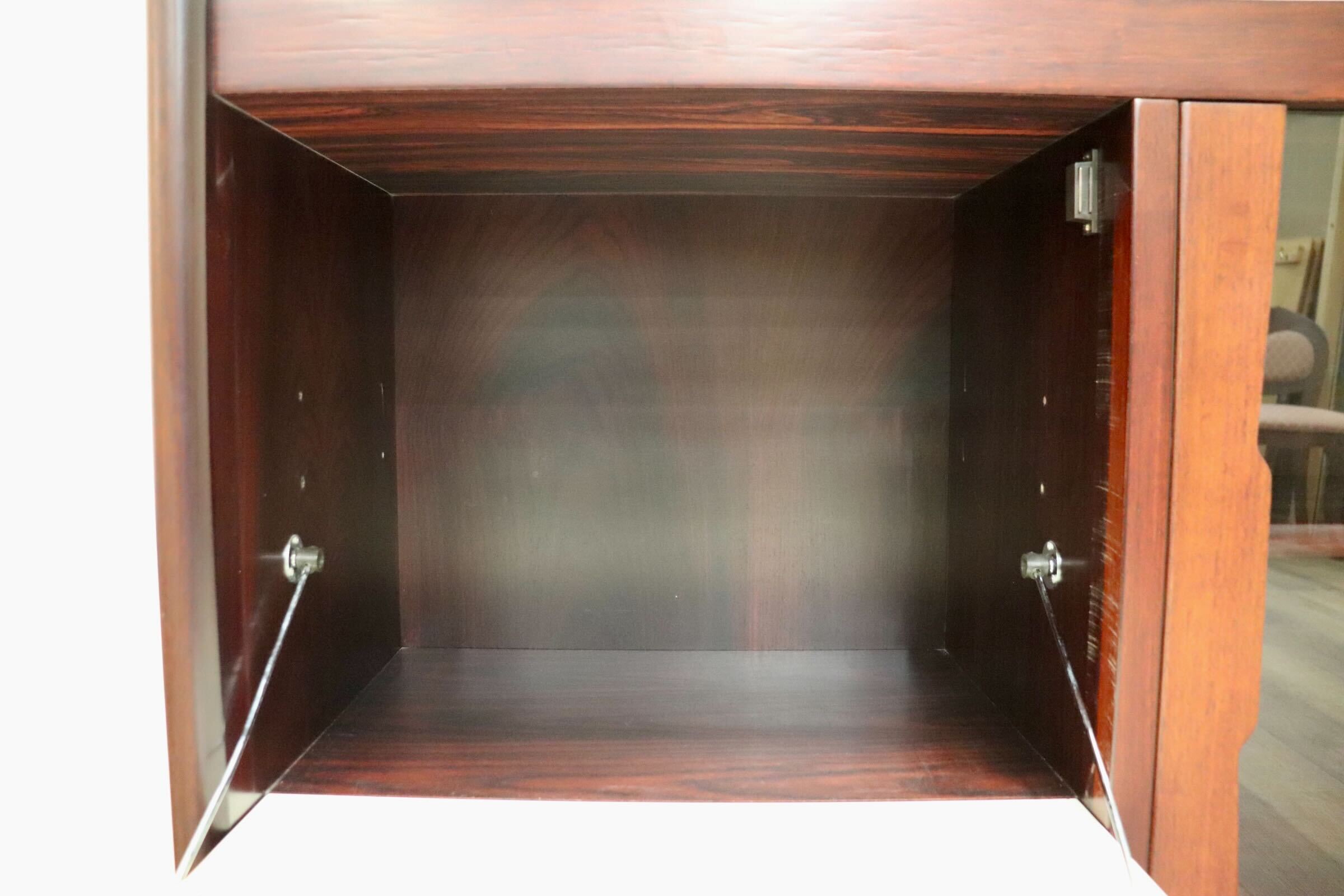 GMHK611○北欧スタイル ヴィンテージ サイドボード リビングボード キャビネット アンティーク ローズウッド 検)デンマーク 北欧家具