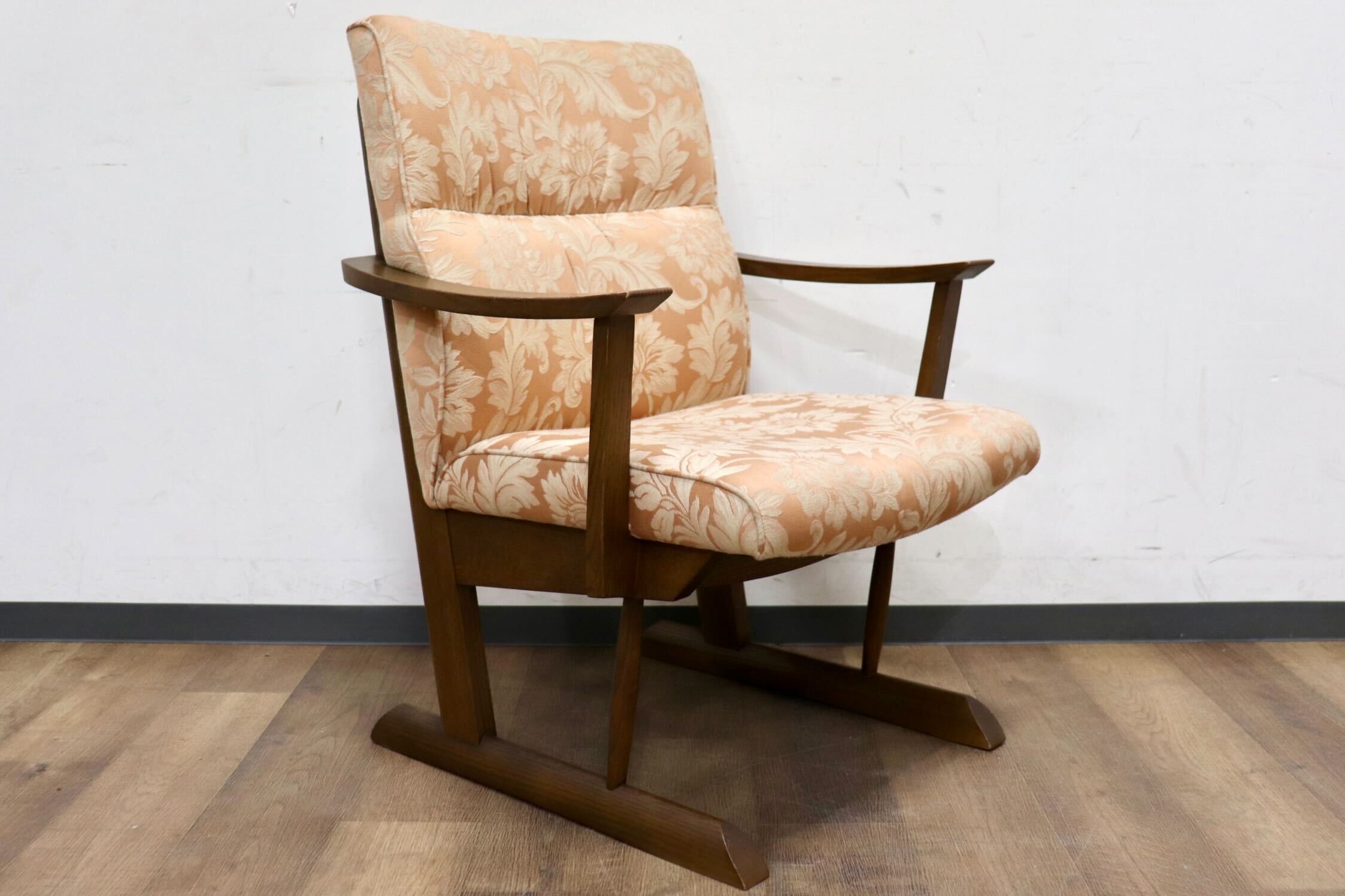 GMGS80A○飛騨産業 / HIDA キツツキ KAYA ダイニングチェア アームチェア 椅子 ファブリック オーク材 モダン 定価約11.8万