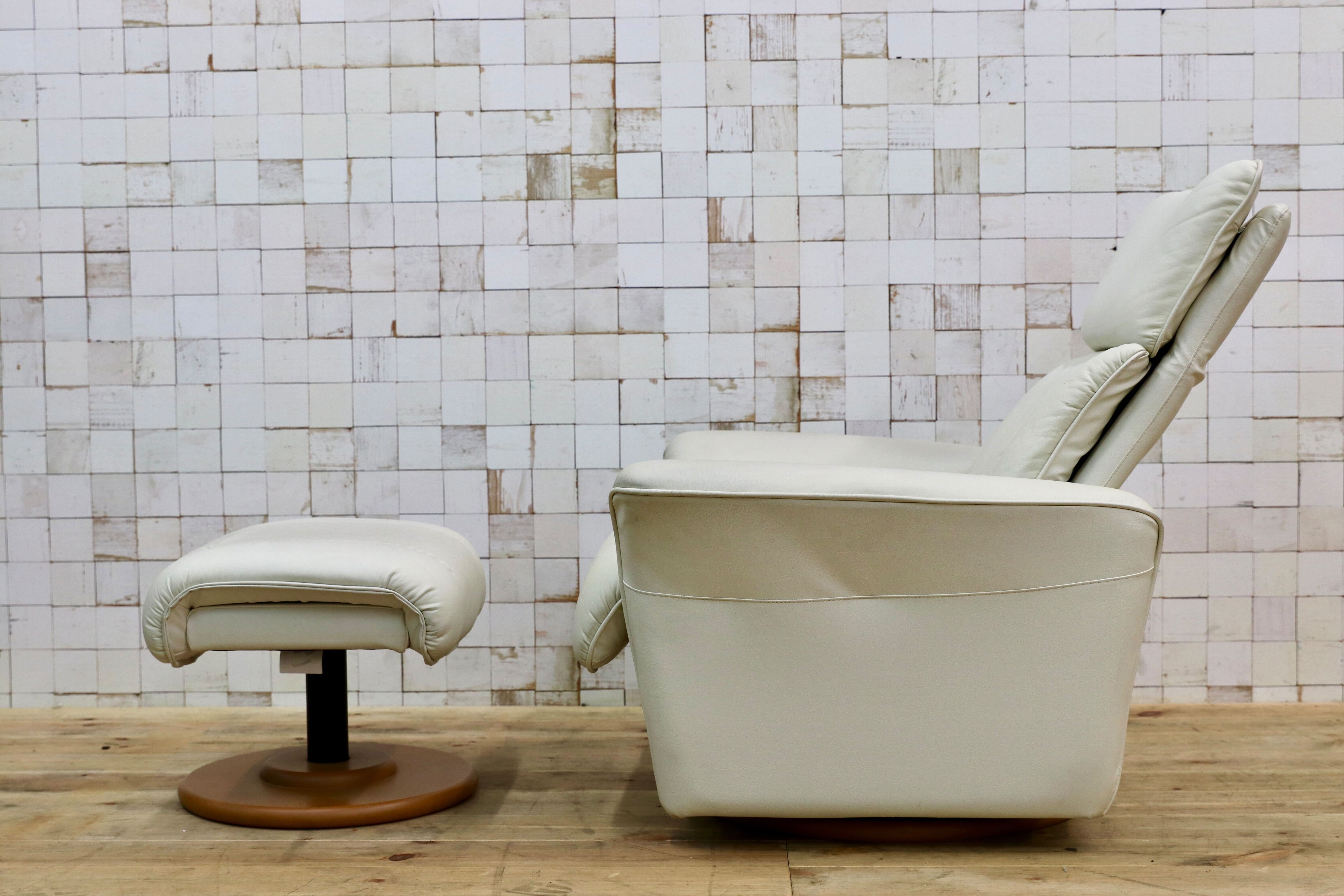 GMIH155○冨士ファニチア / FUJI FURNITURE 1人掛けソファ シングルソファ パーソナルチェア ホワイト 合皮 モダン 国産家具