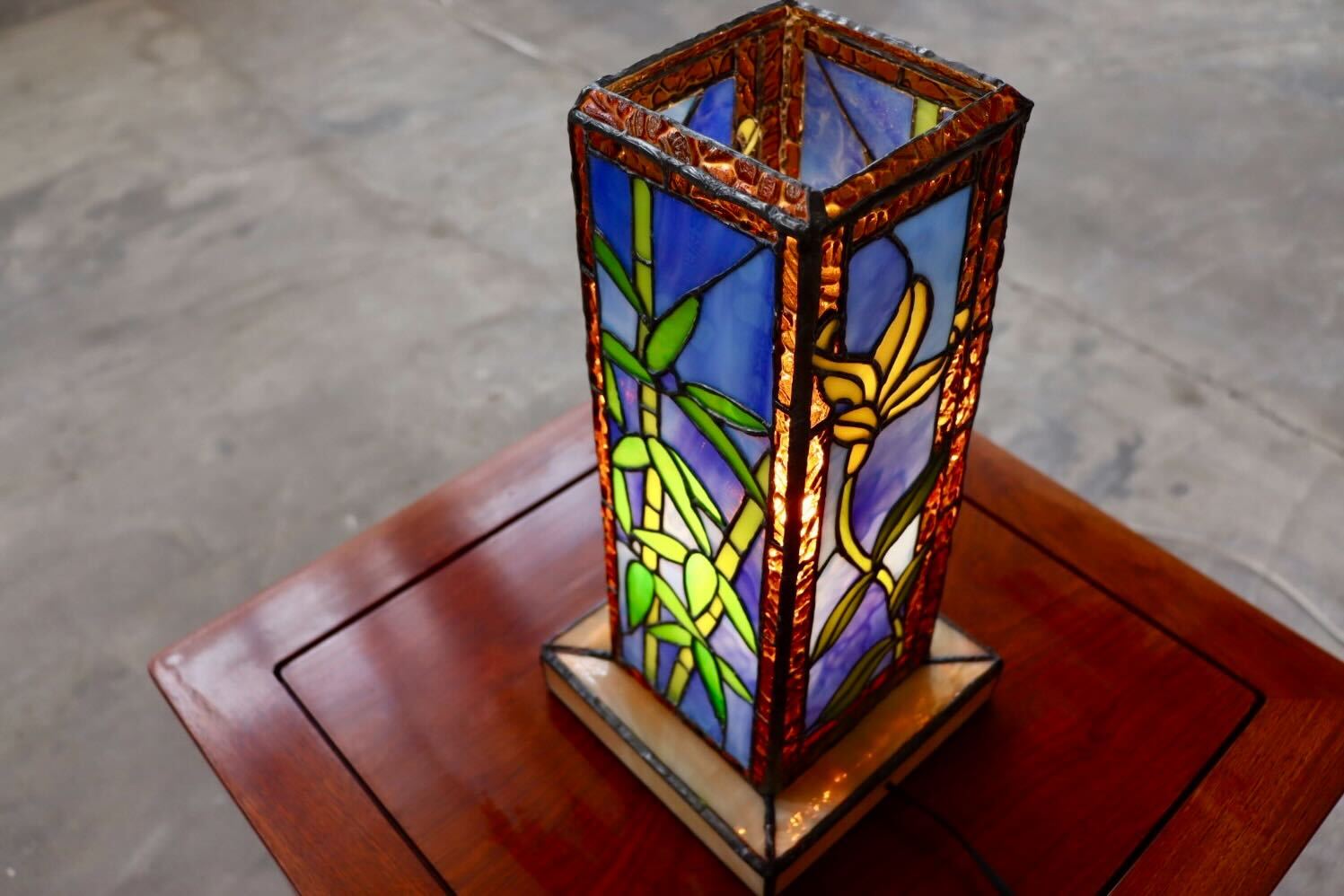 GMHS564B○ステンドグラス ステンドランプ アンティーク 花柄 照明 インテリア レトロ ※発送不可