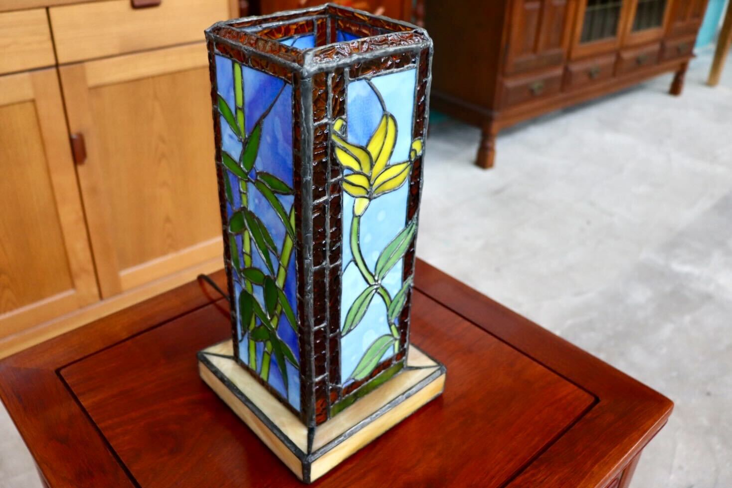 GMHS564B○ステンドグラス ステンドランプ アンティーク 花柄 照明 インテリア レトロ ※発送不可